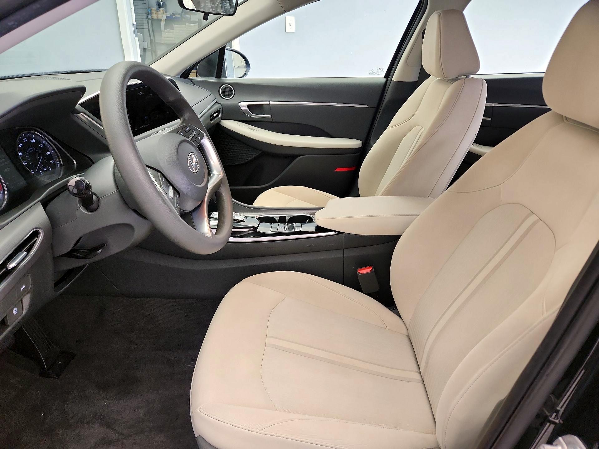 Thumbnail: 2023 Hyundai Sonata - 11