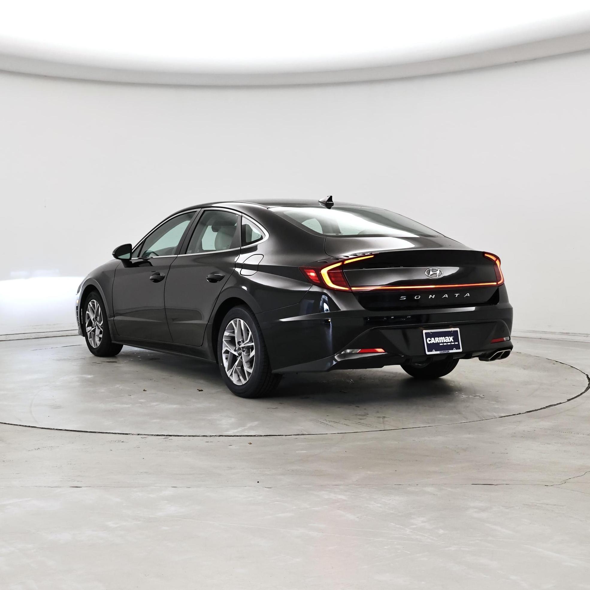 Thumbnail: 2023 Hyundai Sonata - 2