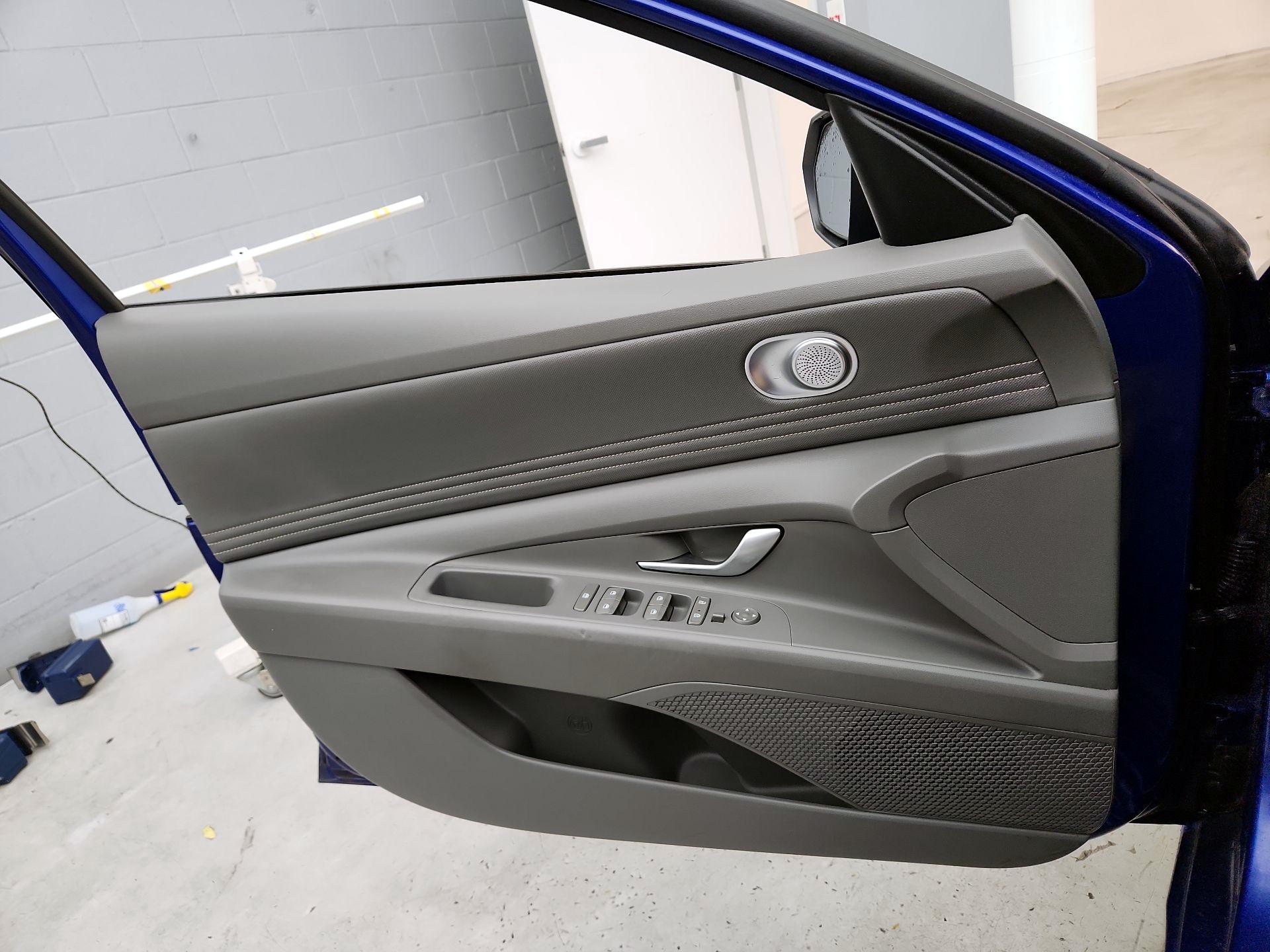 Thumbnail: 2023 Hyundai Elantra - 12