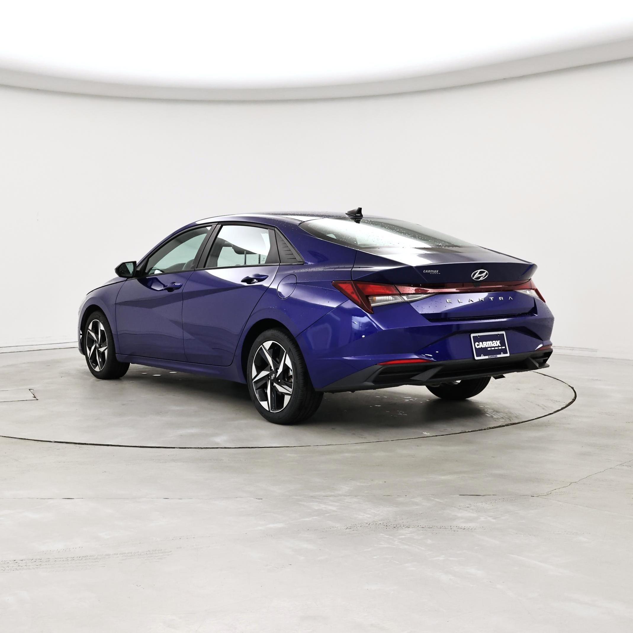 Thumbnail: 2023 Hyundai Elantra - 2