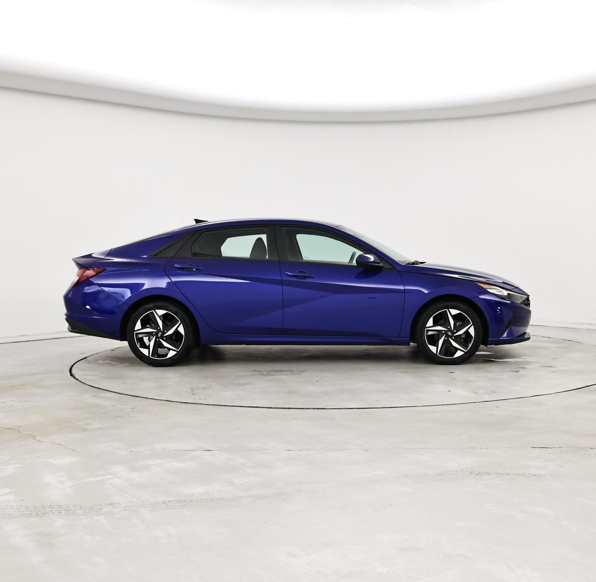 Thumbnail: 2023 Hyundai Elantra - 7