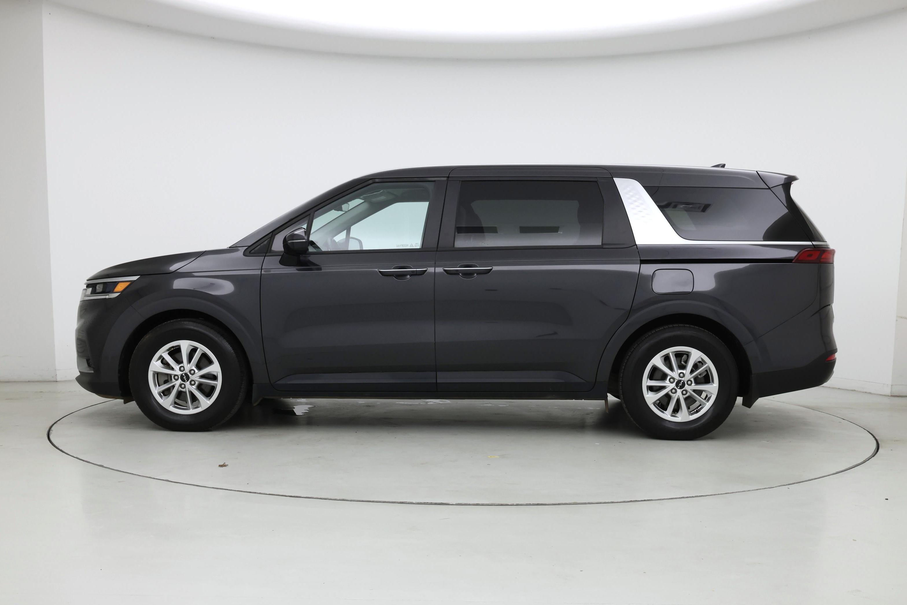 Thumbnail: 2023 Kia Carnival - 3