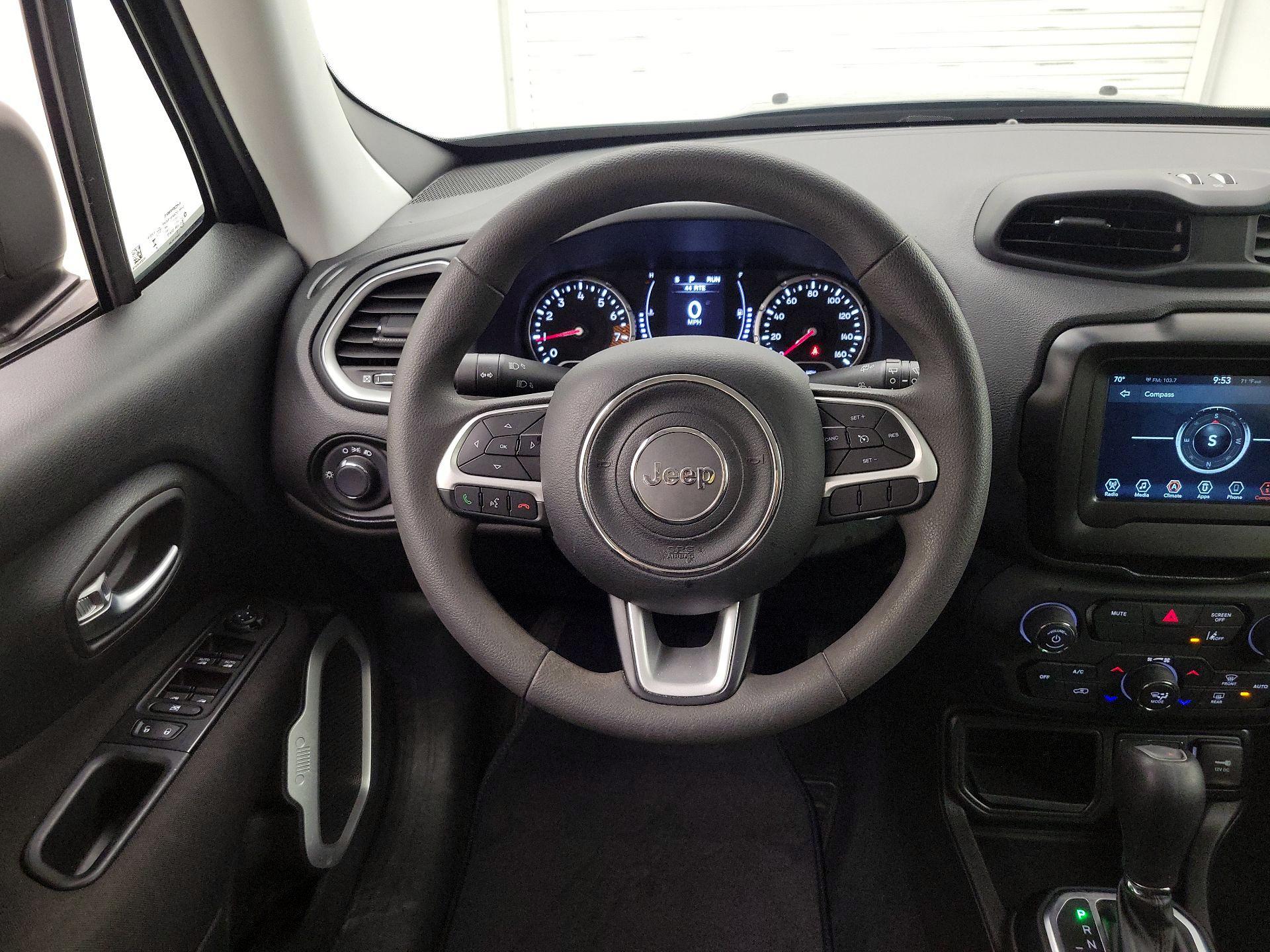 Thumbnail: 2021 Jeep Renegade - 10