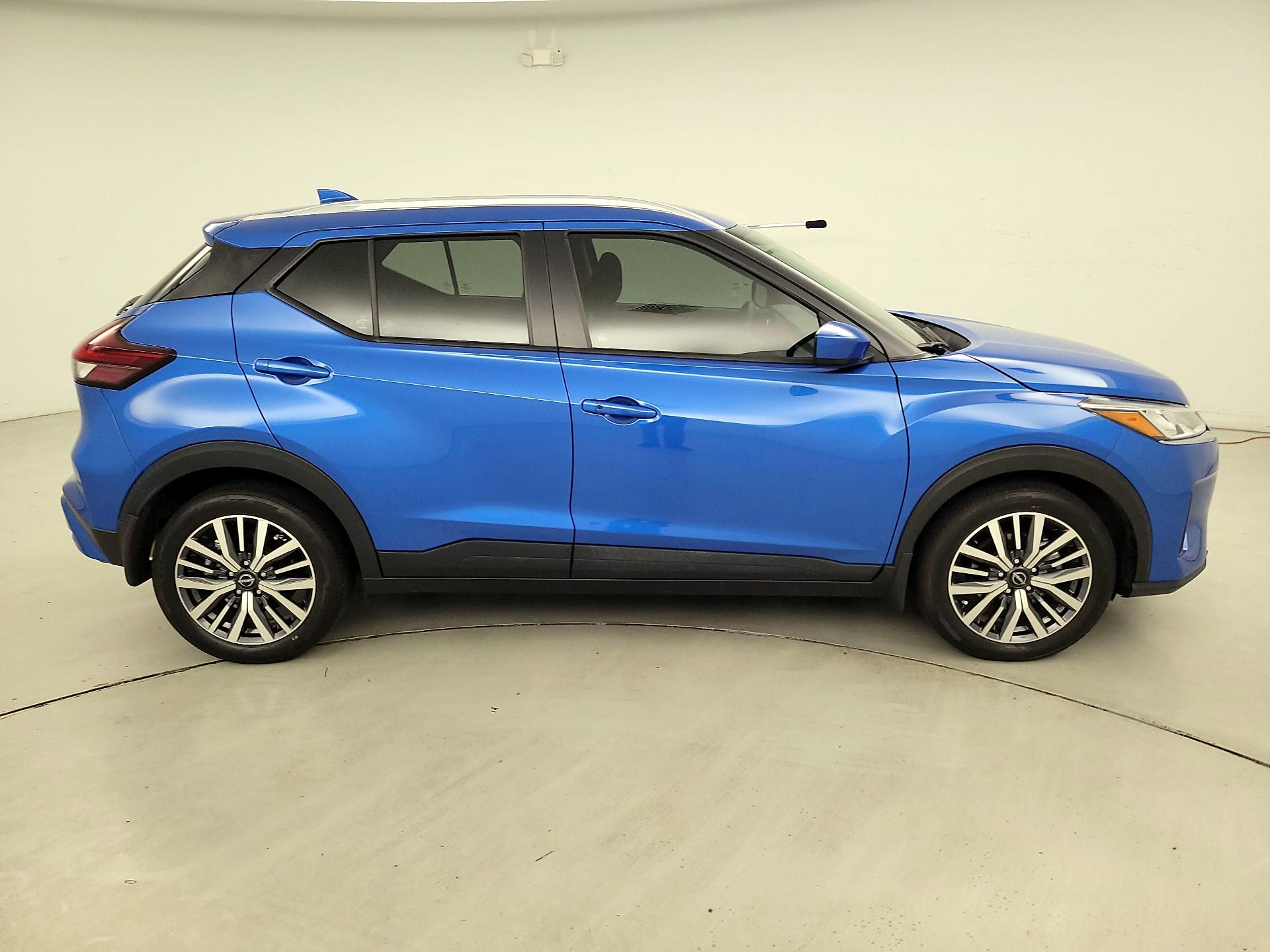 Thumbnail: 2024 Nissan Kicks - 4