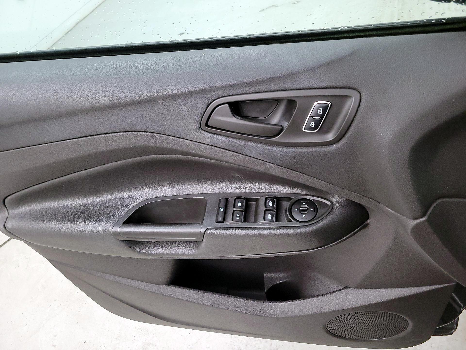 Thumbnail: 2015 Ford Escape - 12