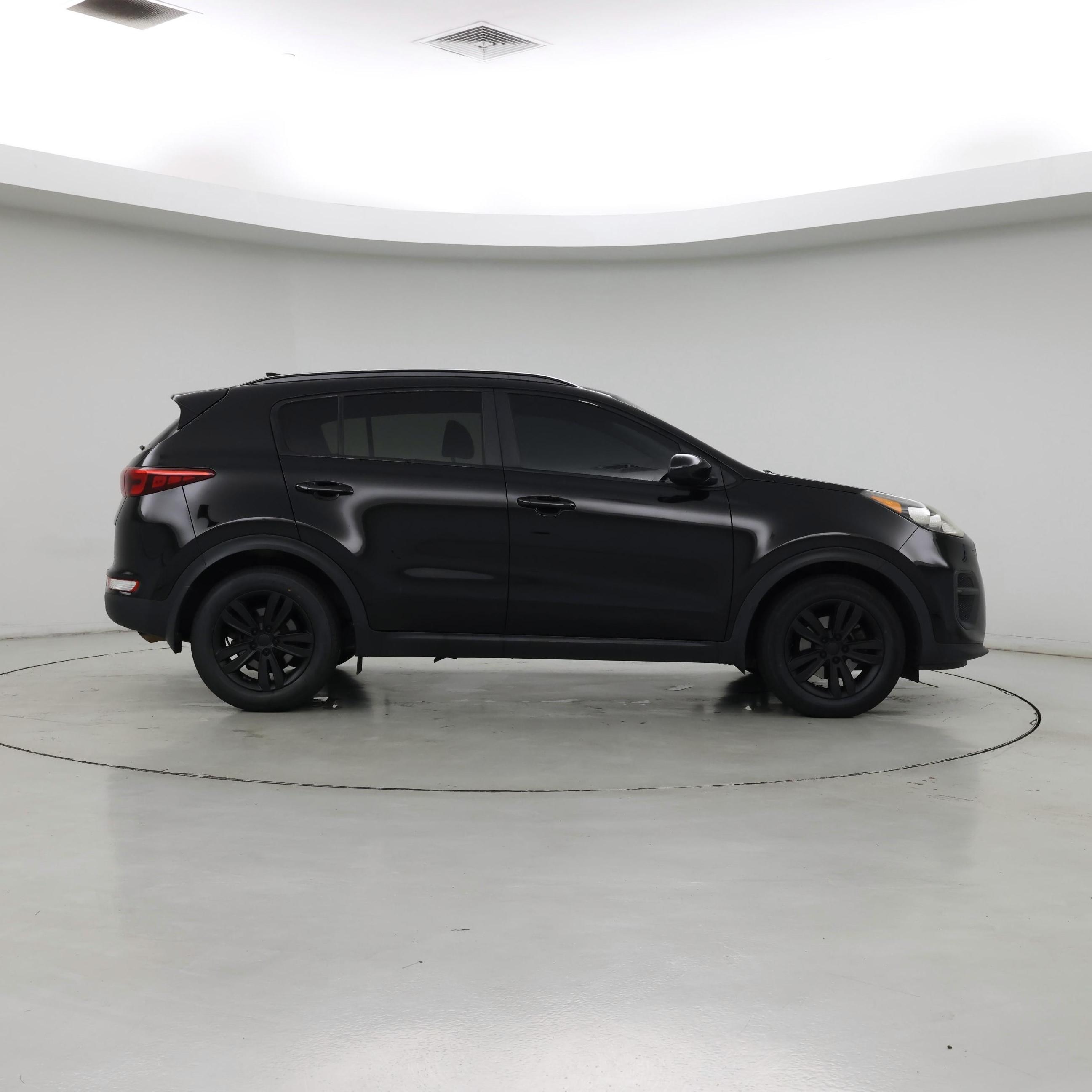 Thumbnail: 2017 Kia Sportage - 7