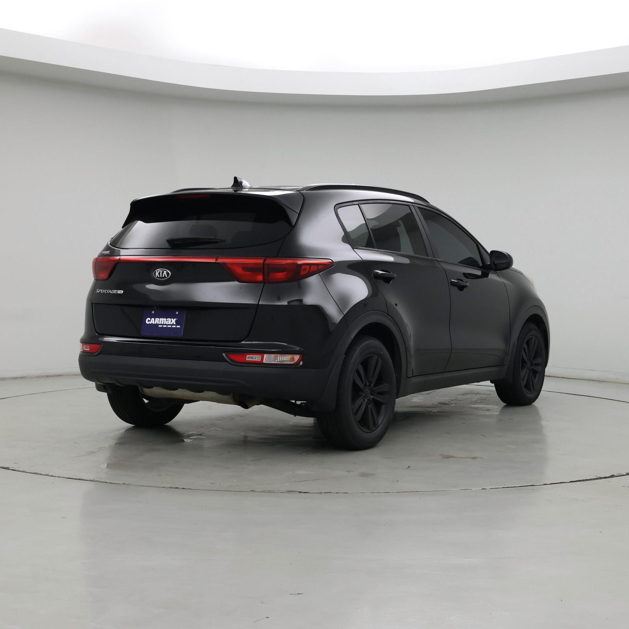 Thumbnail: 2017 Kia Sportage - 8