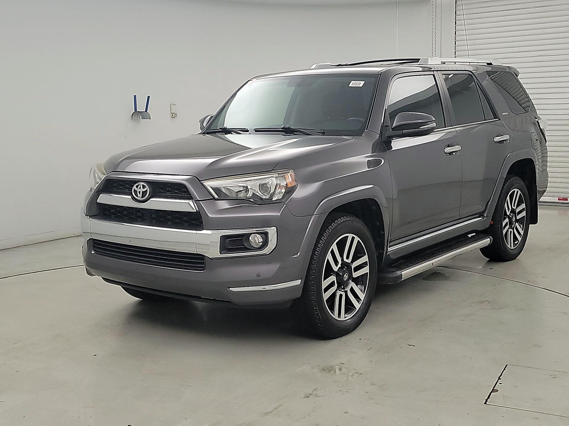 Thumbnail: 2016 Toyota 4Runner - 3