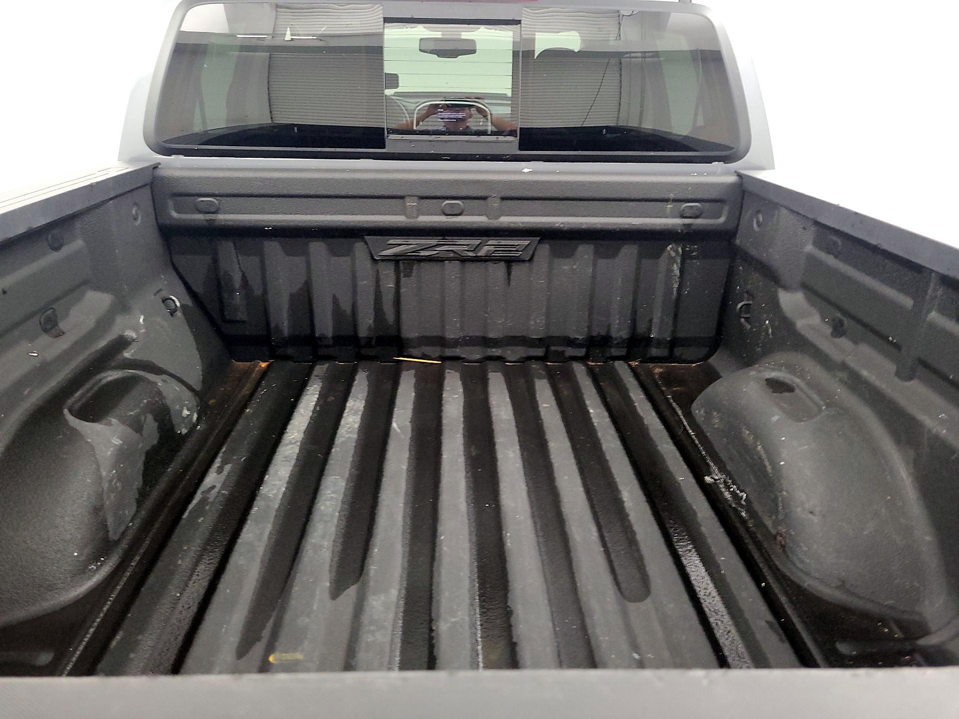 Thumbnail: 2021 Chevrolet Colorado - 18
