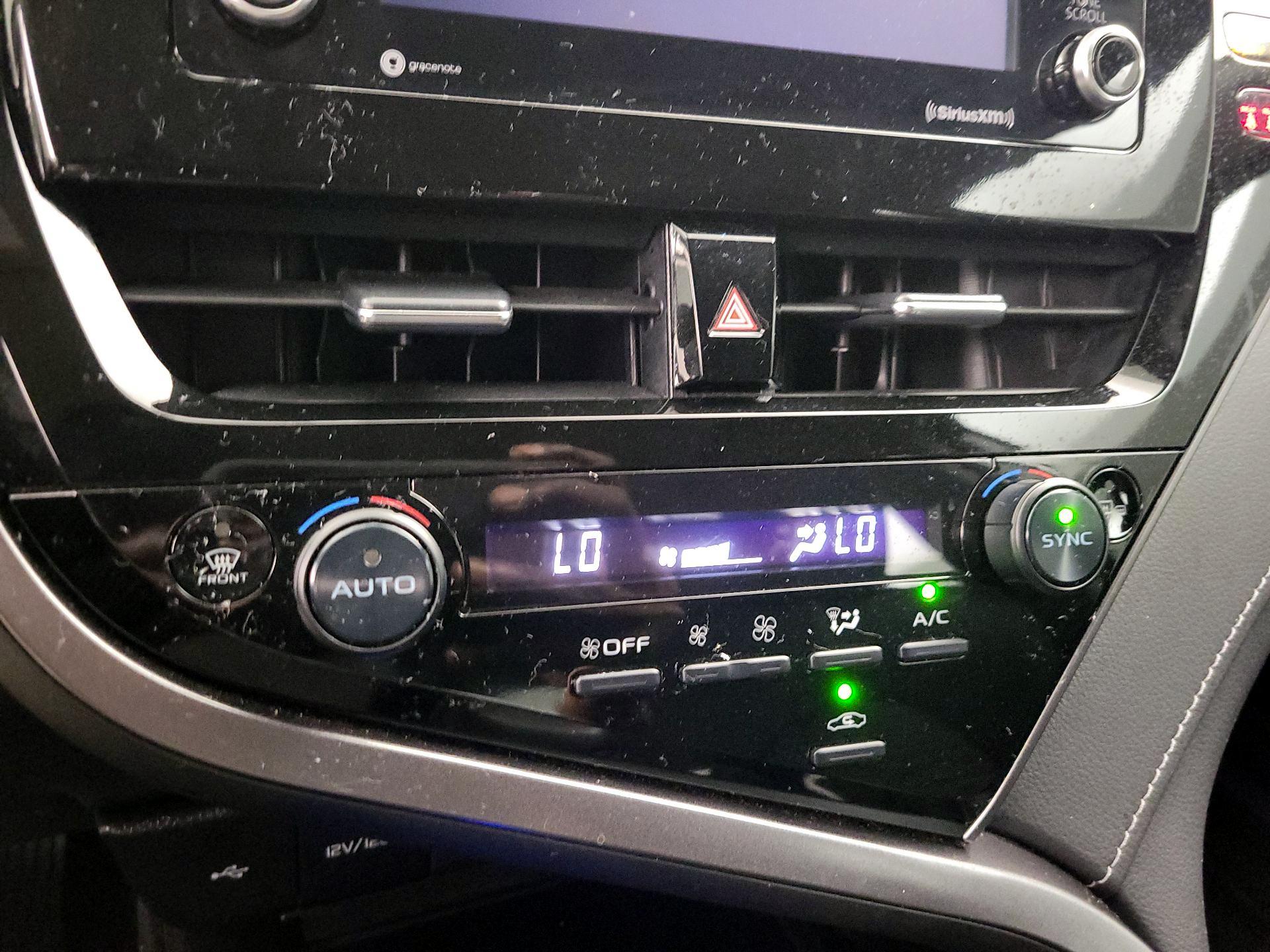 Thumbnail: 2024 Toyota Camry - 14