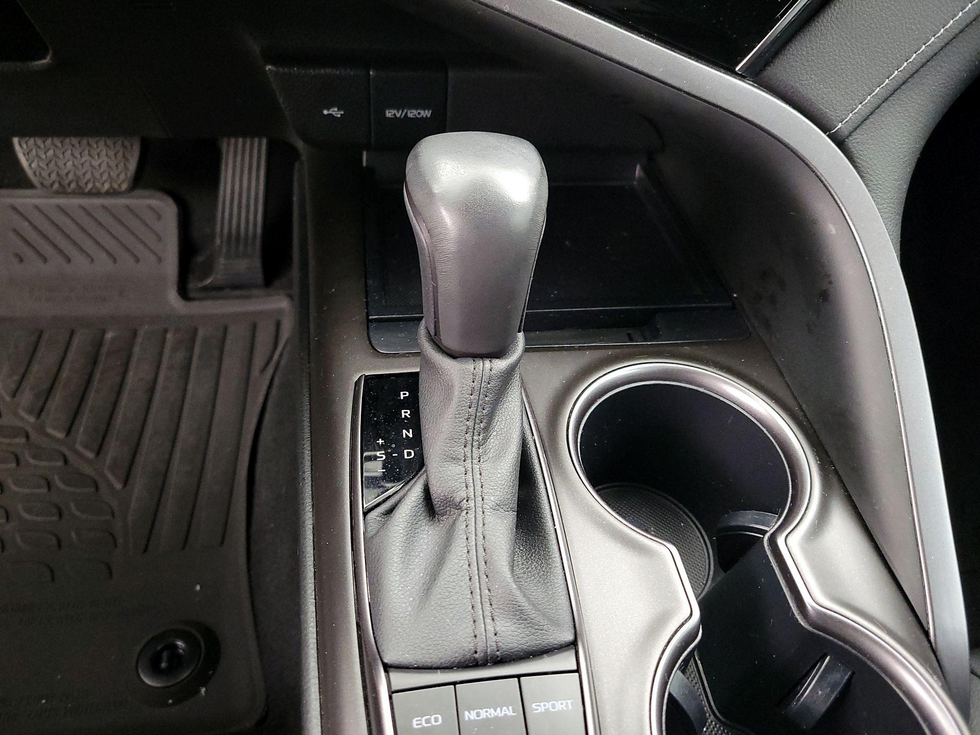 Thumbnail: 2024 Toyota Camry - 15