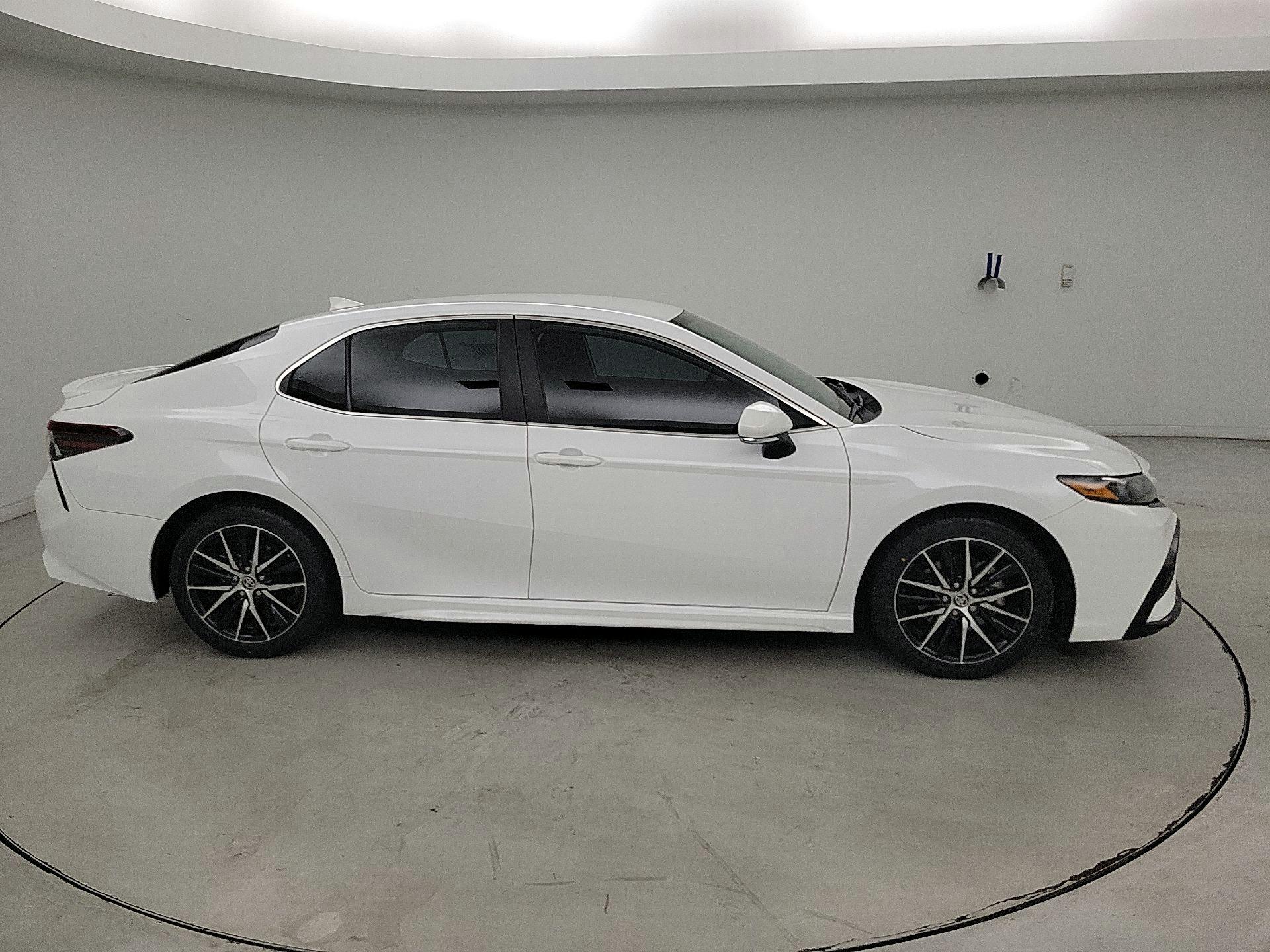 Thumbnail: 2024 Toyota Camry - 4