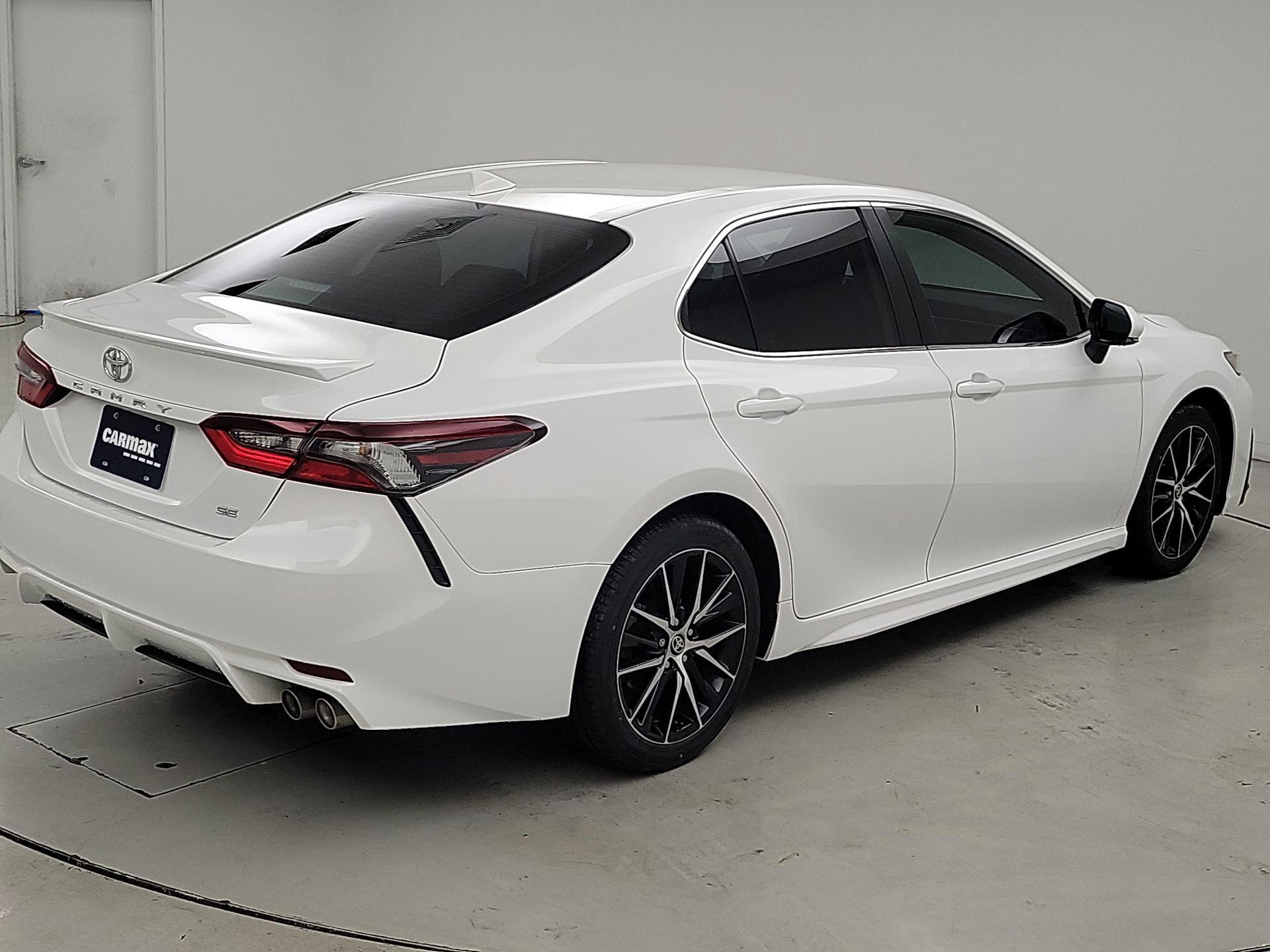 Thumbnail: 2024 Toyota Camry - 5