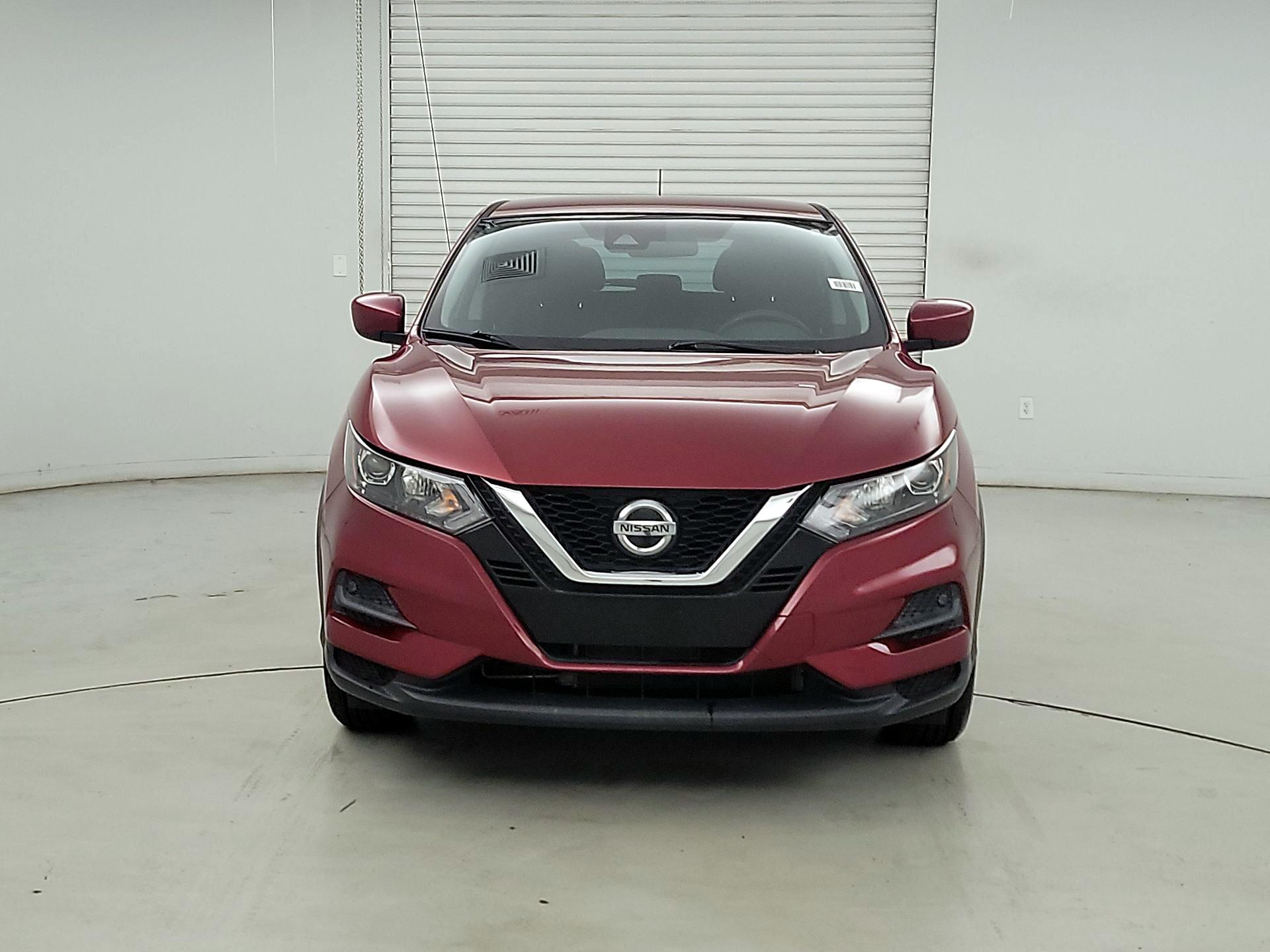 Thumbnail: 2020 Nissan Rogue Sport - 2