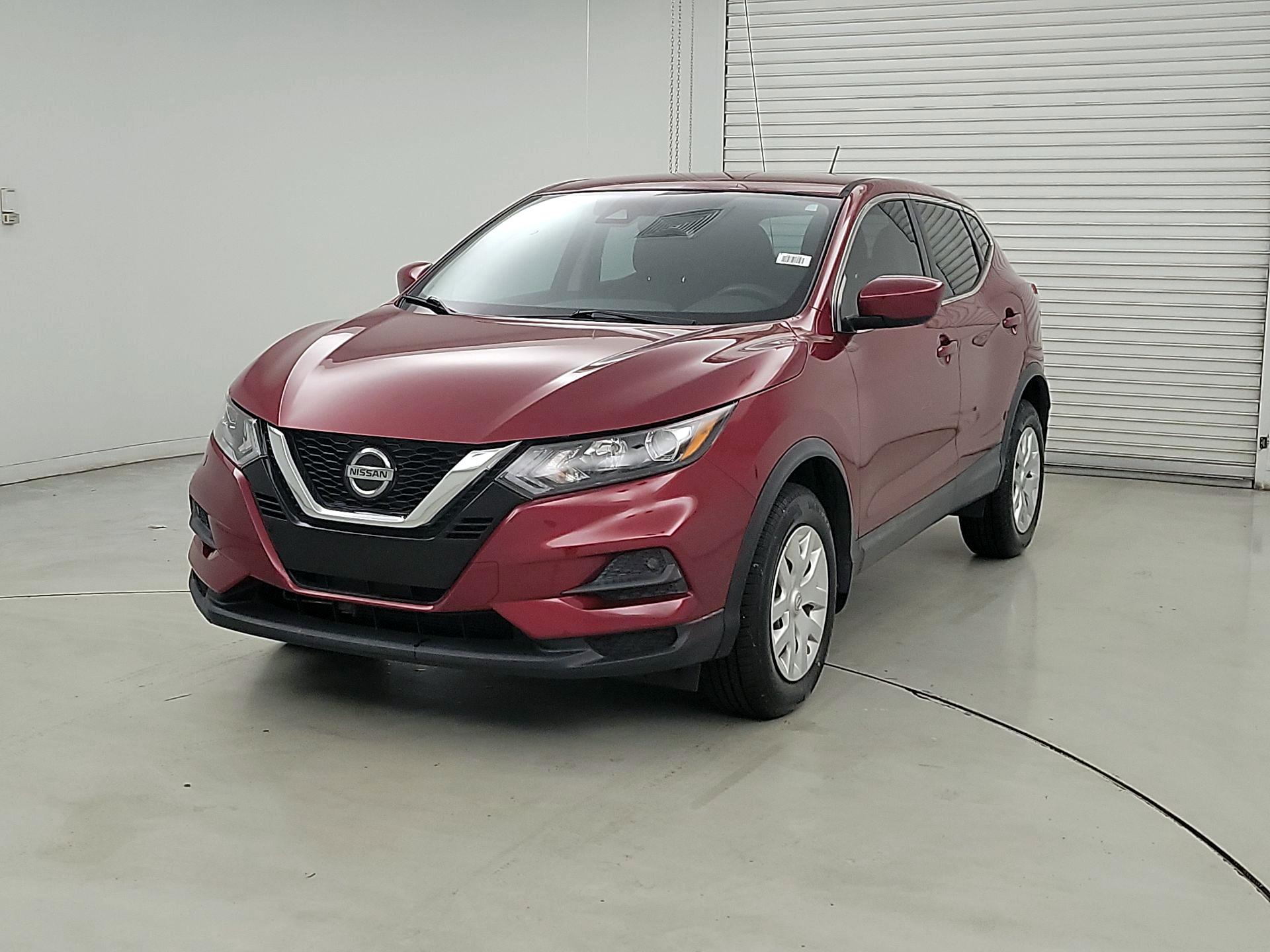 Thumbnail: 2020 Nissan Rogue Sport - 3