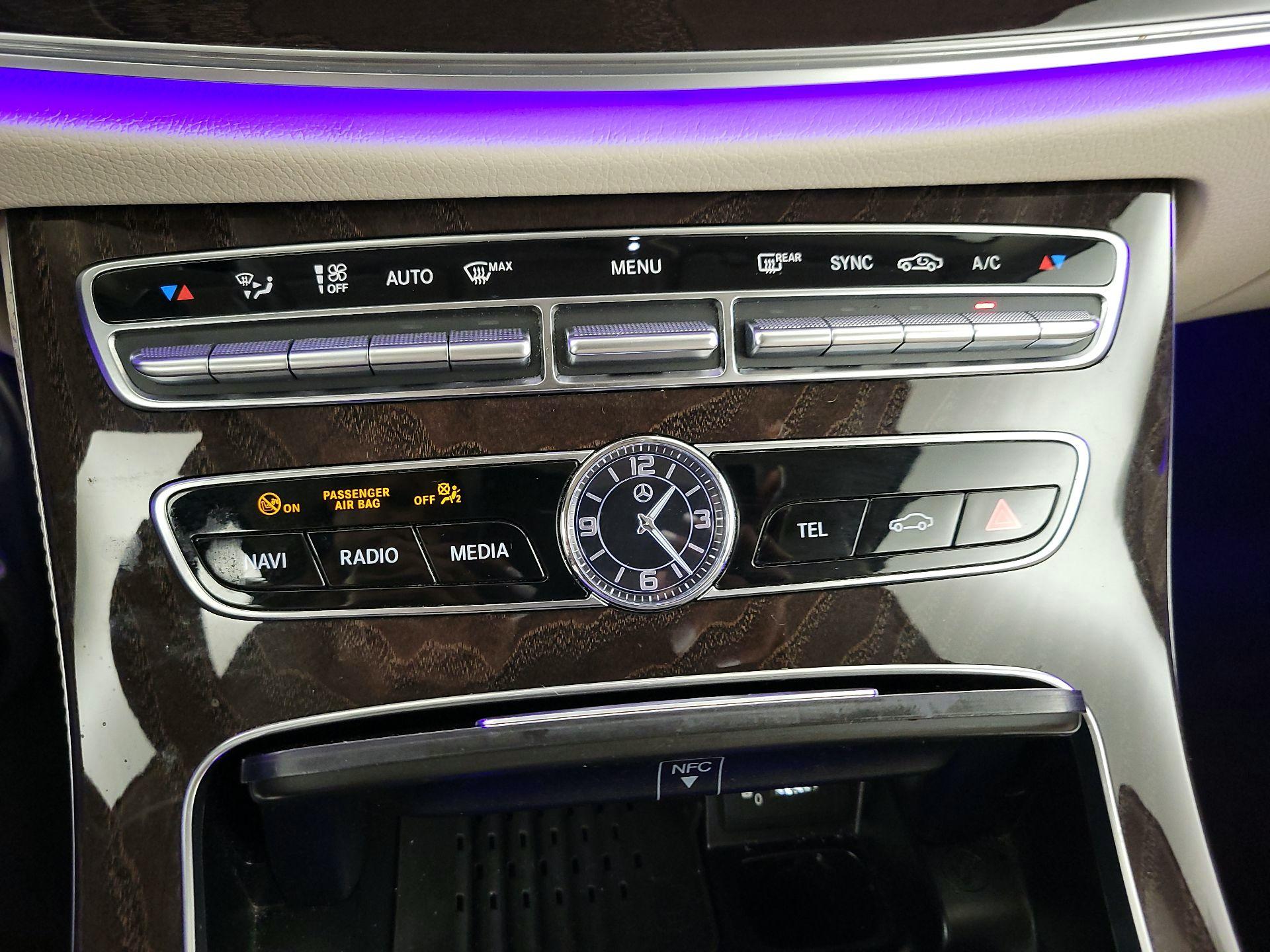 Thumbnail: 2019 Mercedes-Benz E-Class - 15