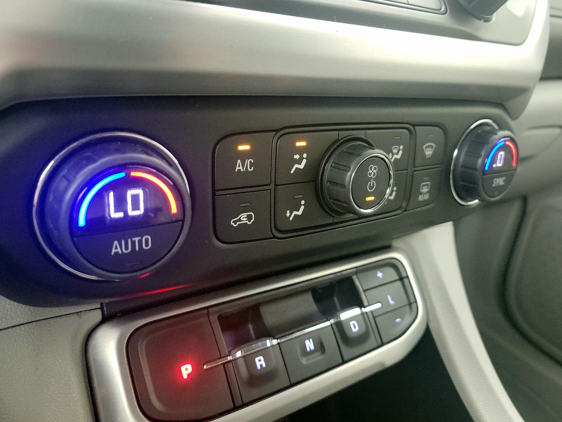 Thumbnail: 2021 GMC Acadia - 16