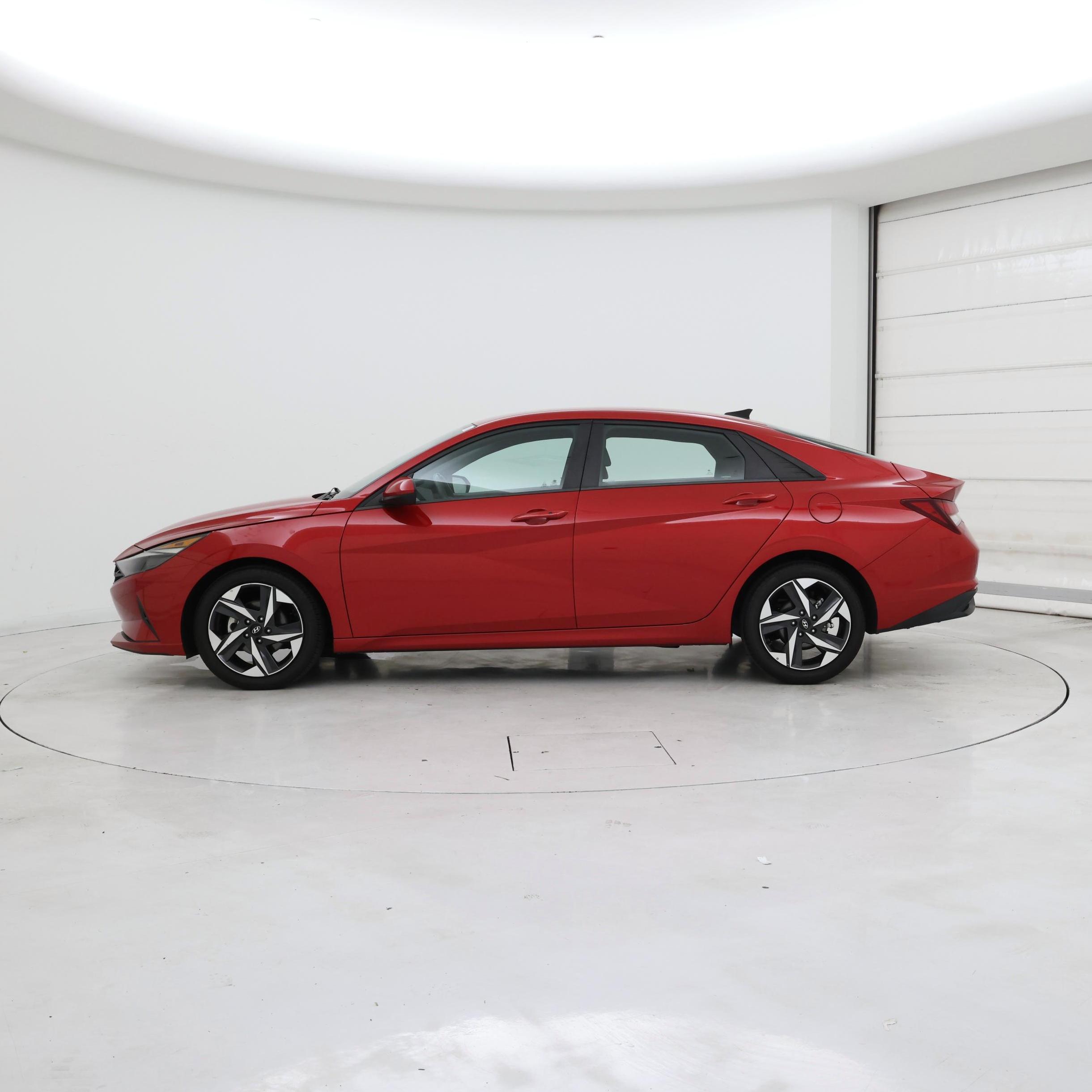 Thumbnail: 2023 Hyundai Elantra - 3