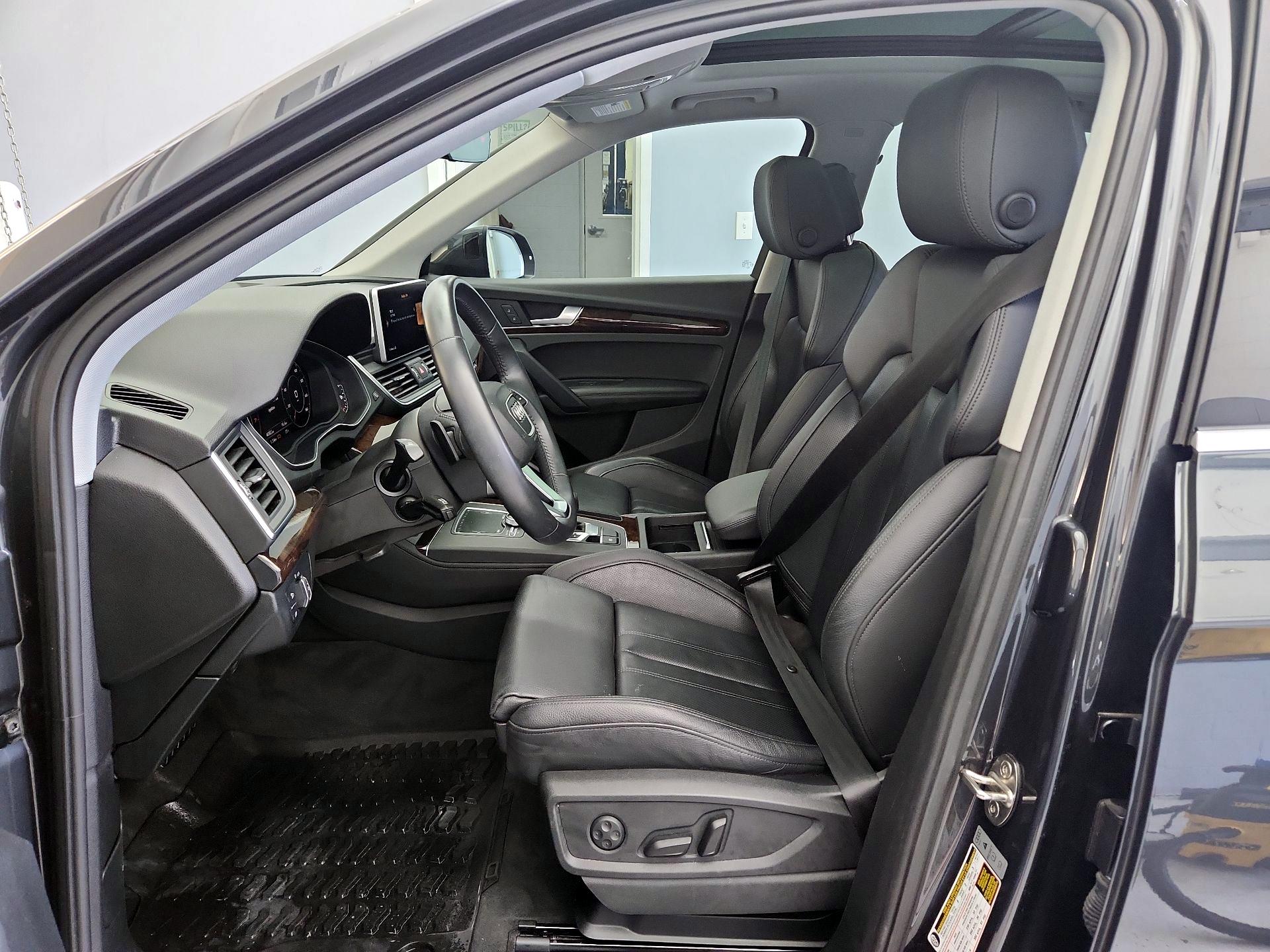 Thumbnail: 2020 Audi Q5 - 11