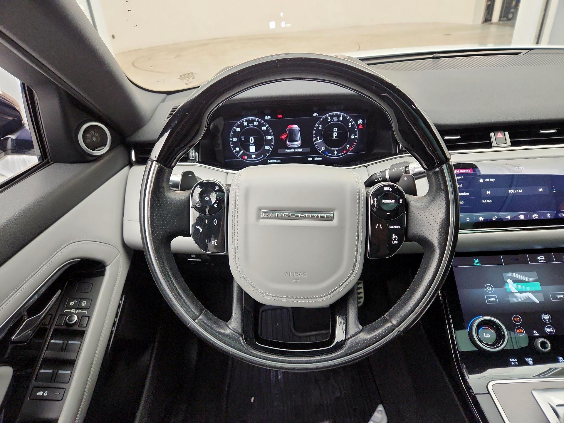Thumbnail: 2020 Land Rover Range Rover Evoque - 10