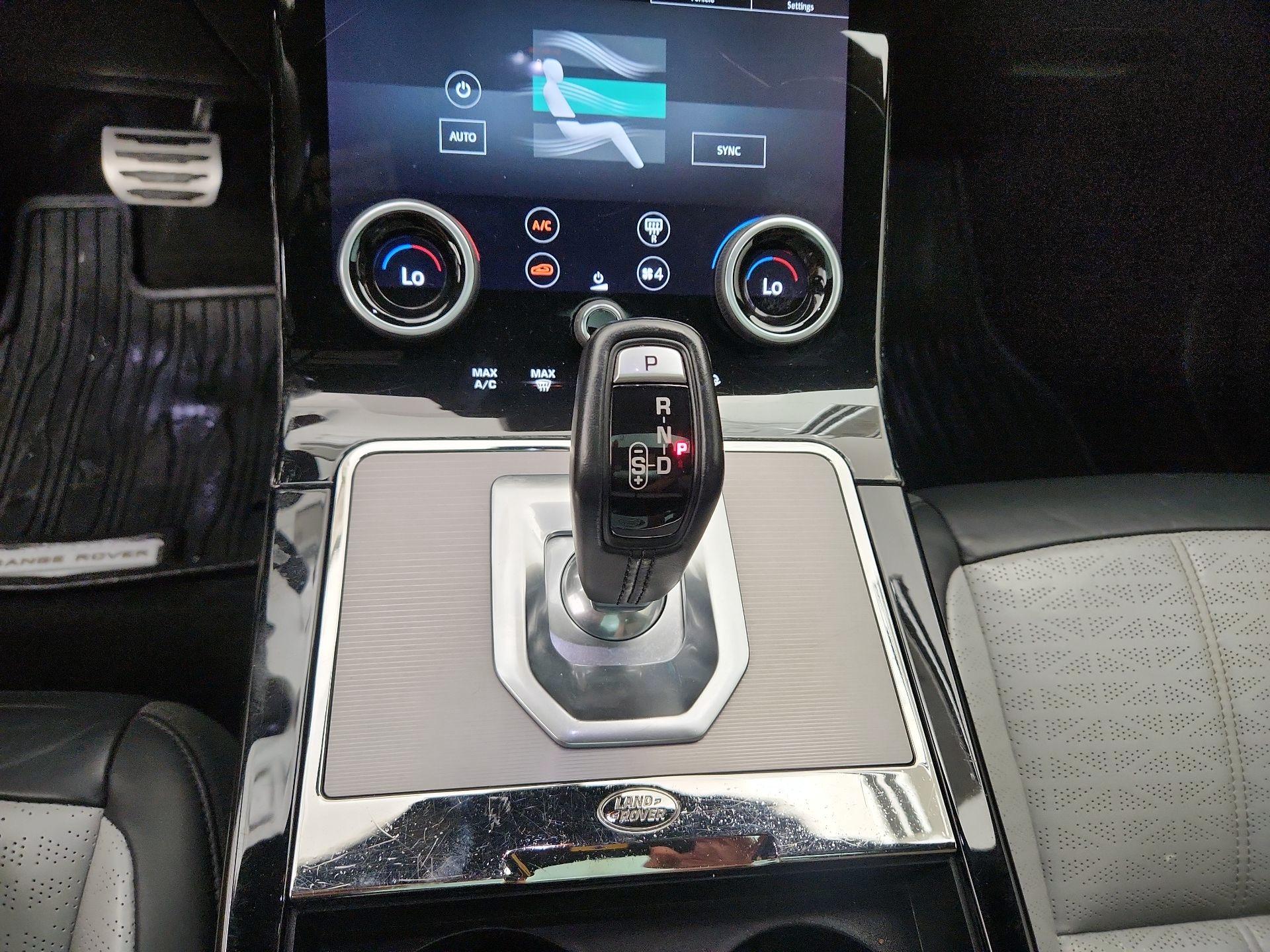 Thumbnail: 2020 Land Rover Range Rover Evoque - 18