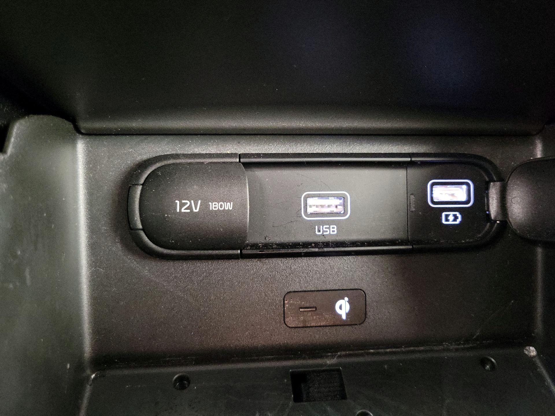 Thumbnail: 2021 Kia Telluride - 19