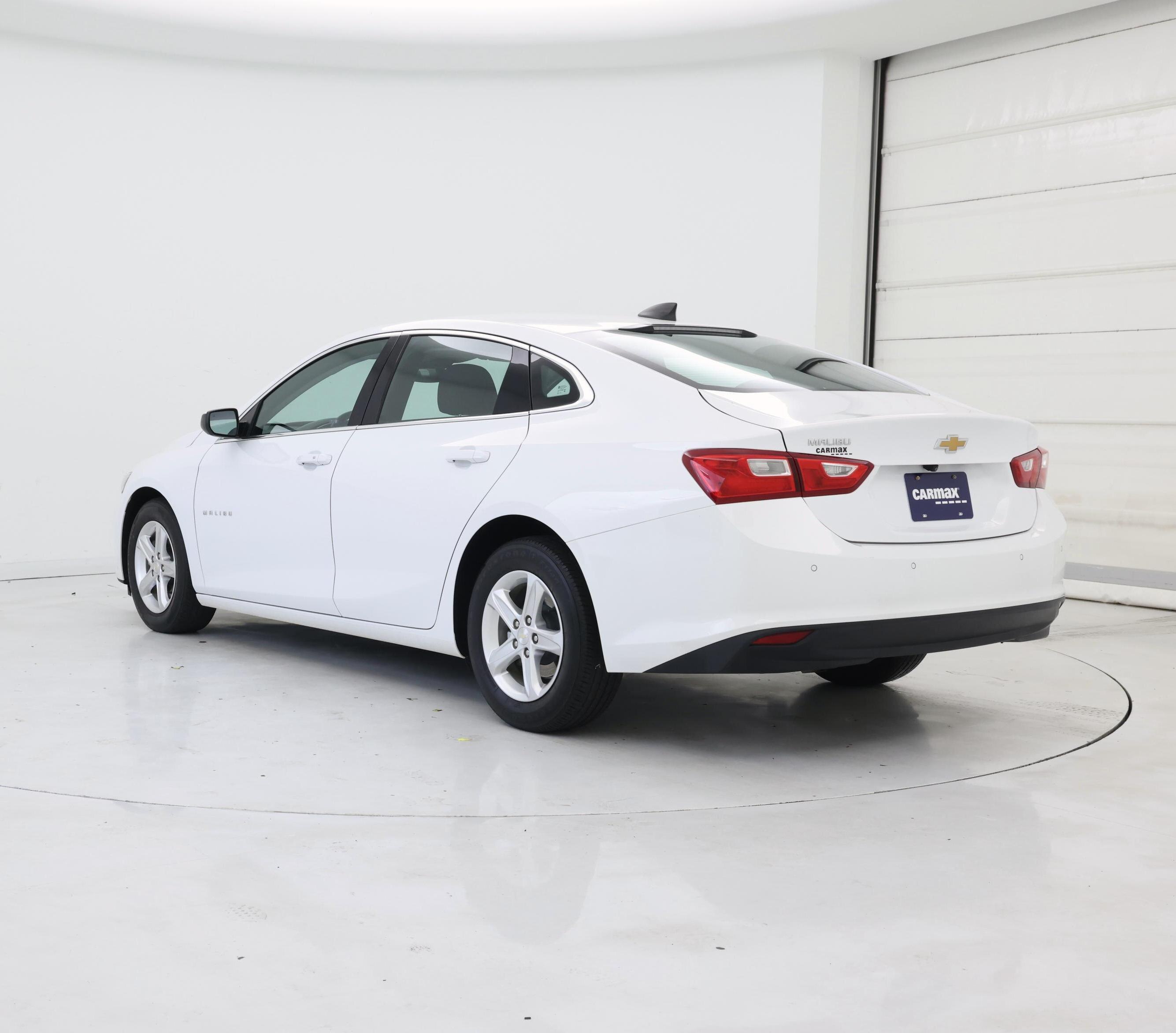 Thumbnail: 2023 Chevrolet Malibu - 2