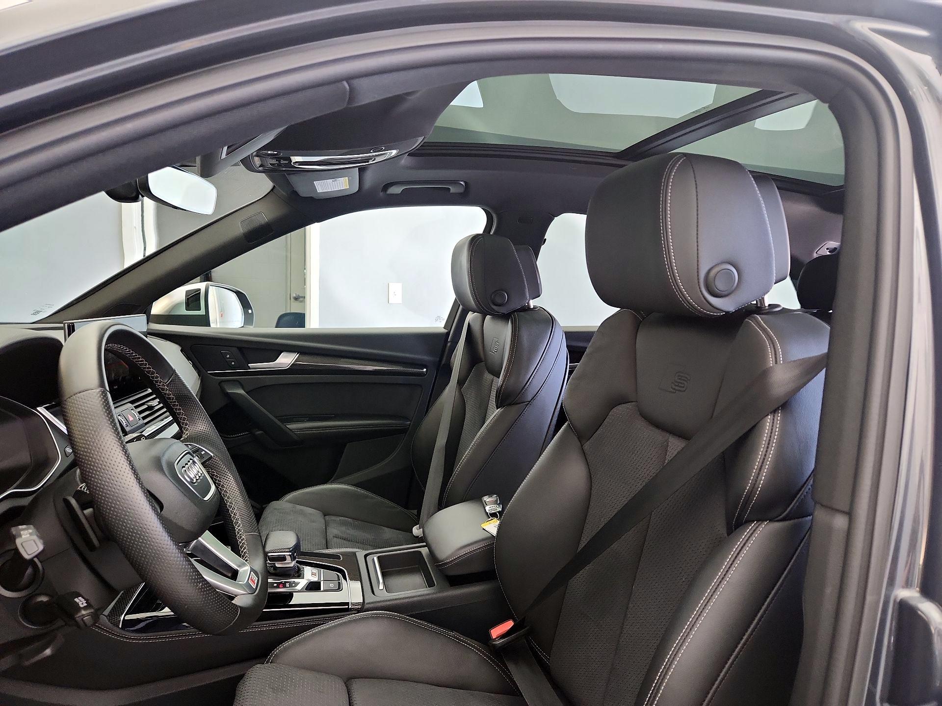 Thumbnail: 2022 Audi SQ5 - 19