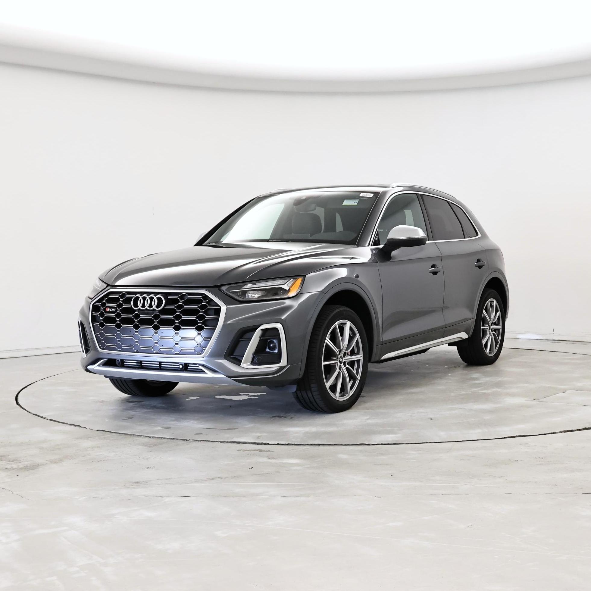 Thumbnail: 2022 Audi SQ5 - 4