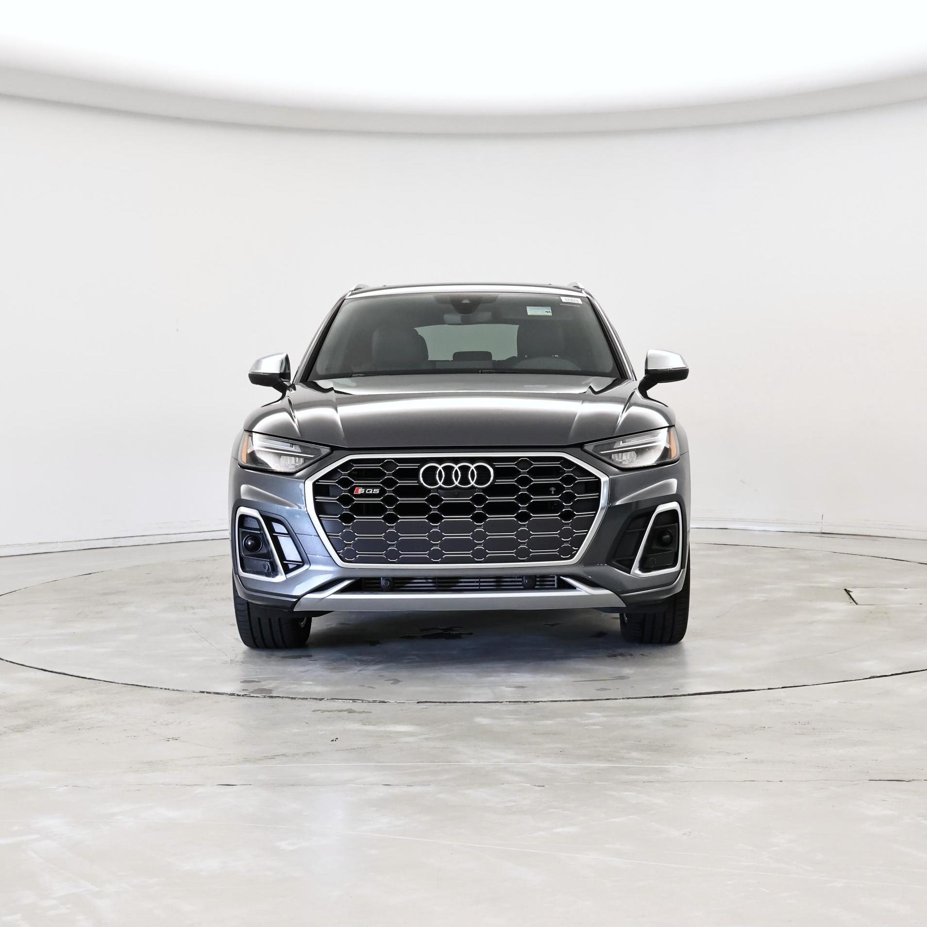 Thumbnail: 2022 Audi SQ5 - 5