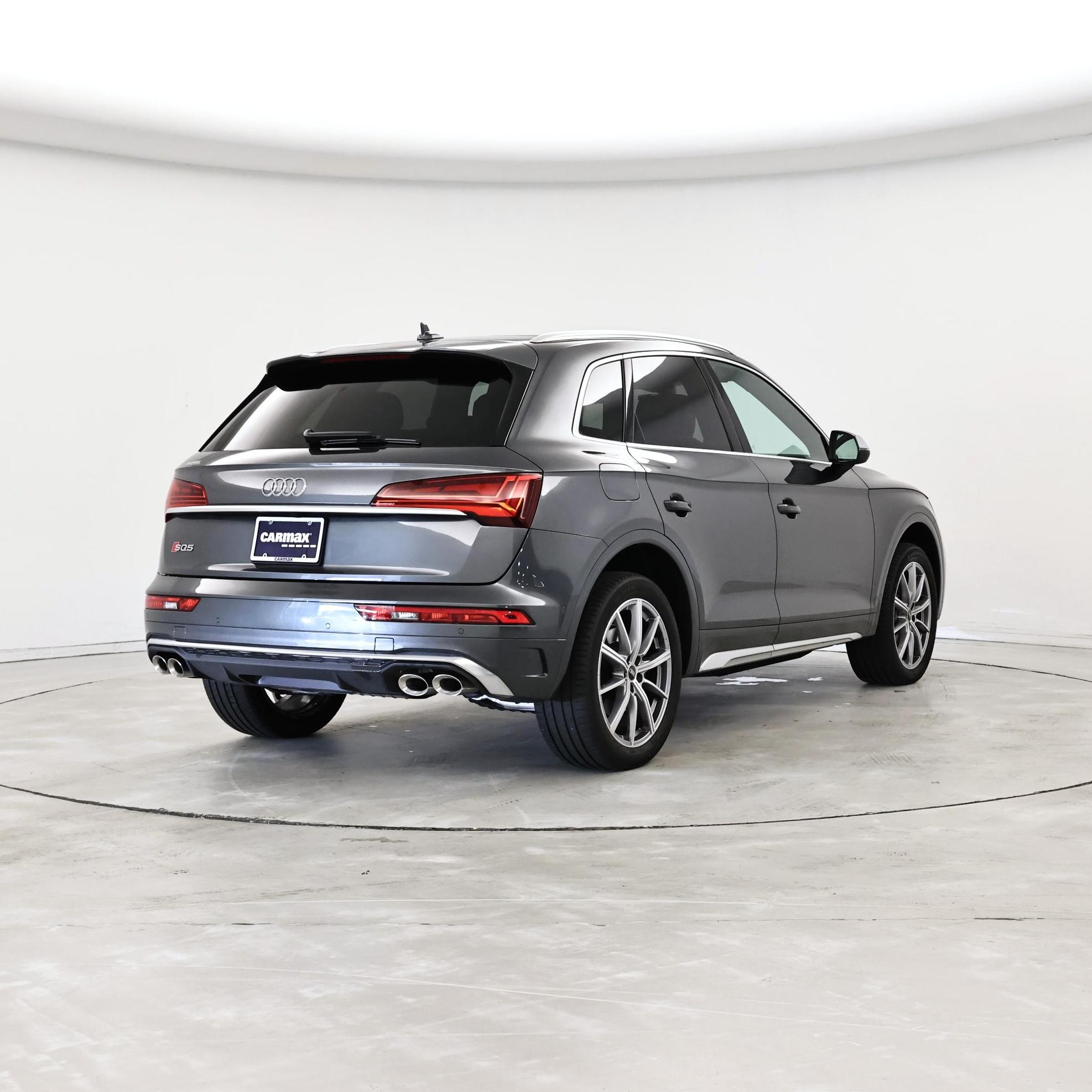 Thumbnail: 2022 Audi SQ5 - 8