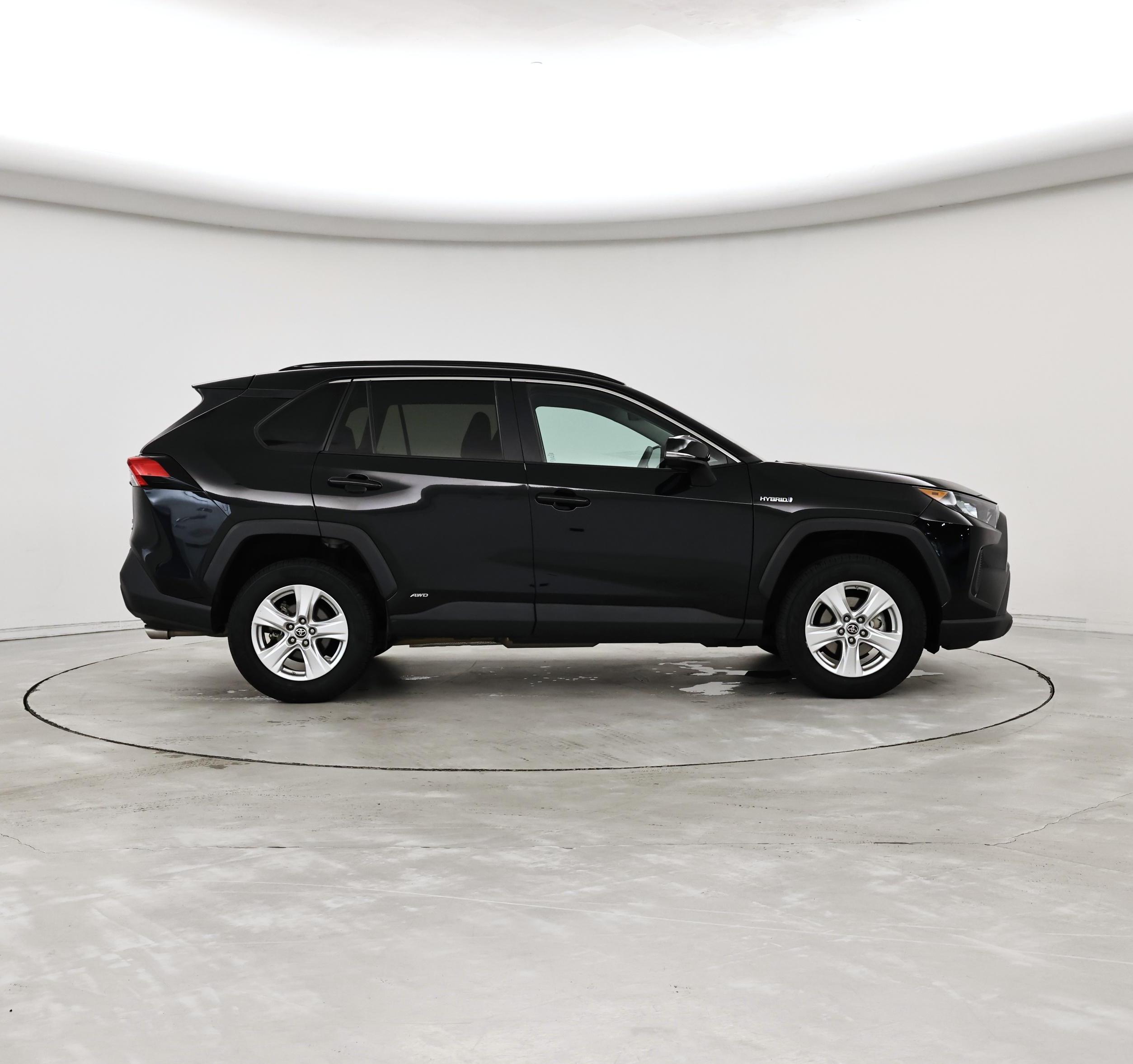 Thumbnail: 2021 Toyota RAV4 - 7