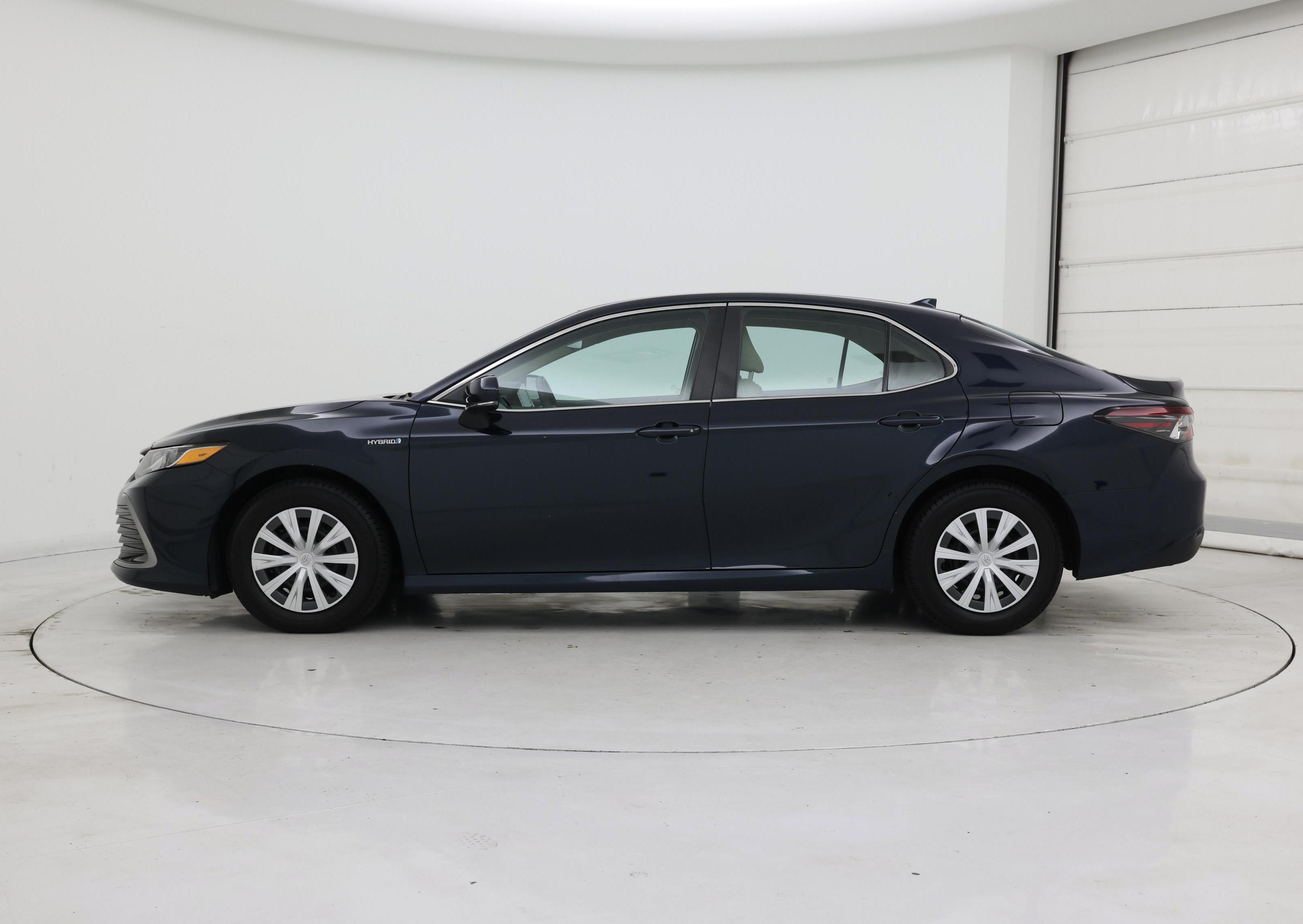 Thumbnail: 2021 Toyota Camry - 3