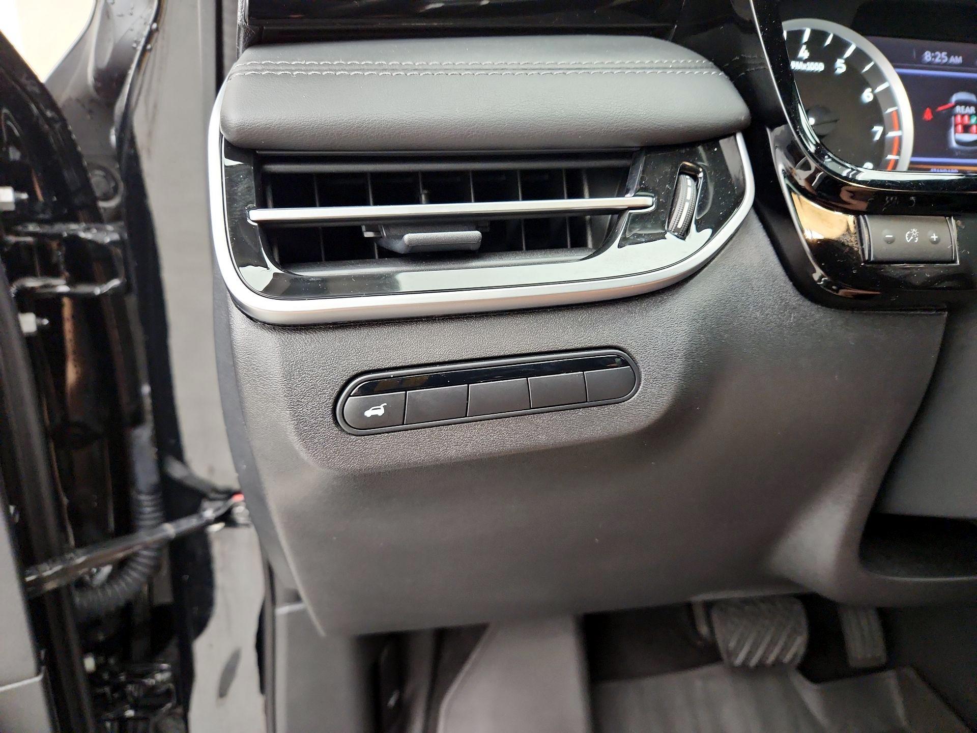 Thumbnail: 2024 INFINITI QX60 - 13
