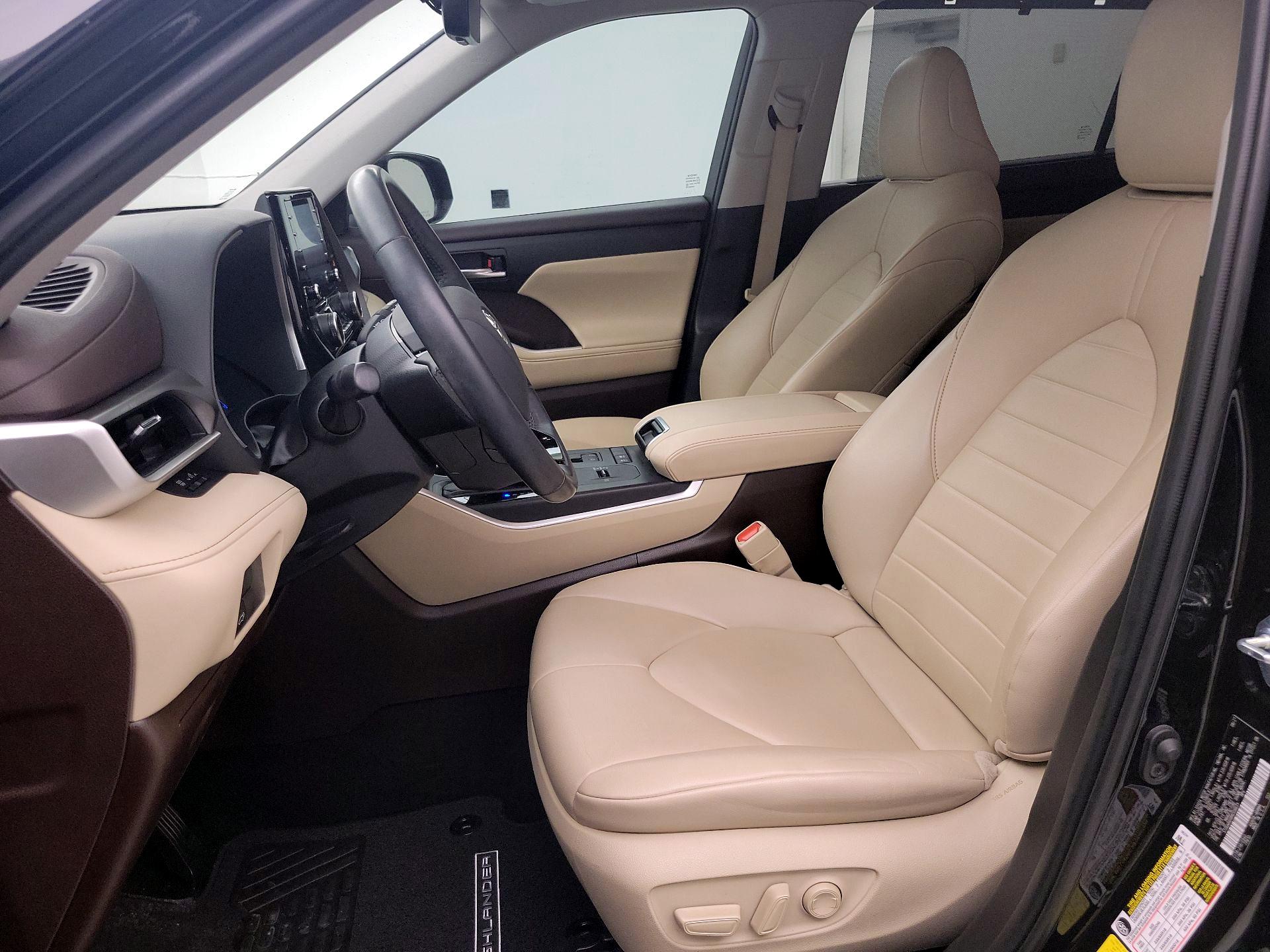 Thumbnail: 2021 Toyota Highlander - 11