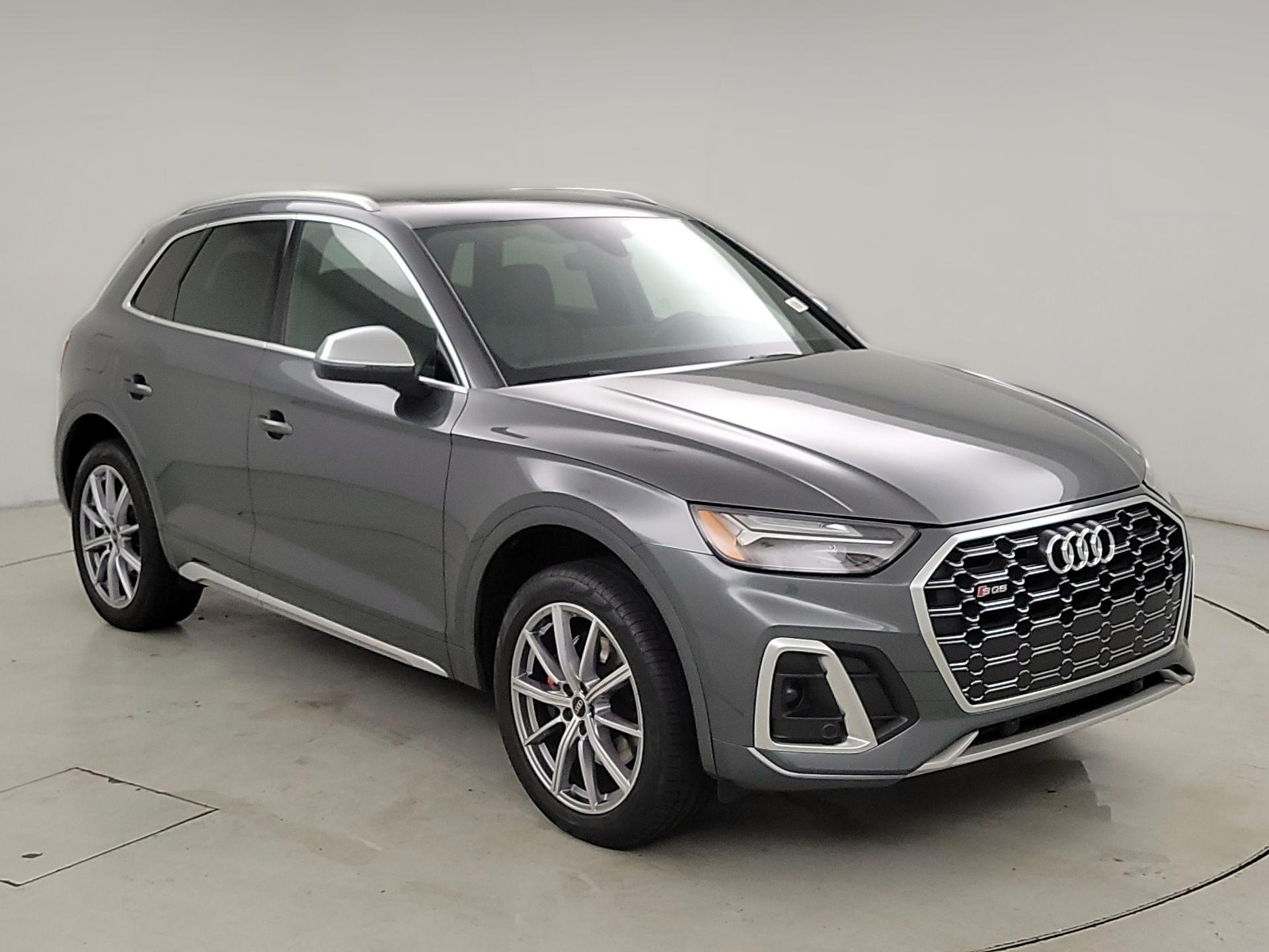 Thumbnail: 2023 Audi SQ5 - 1