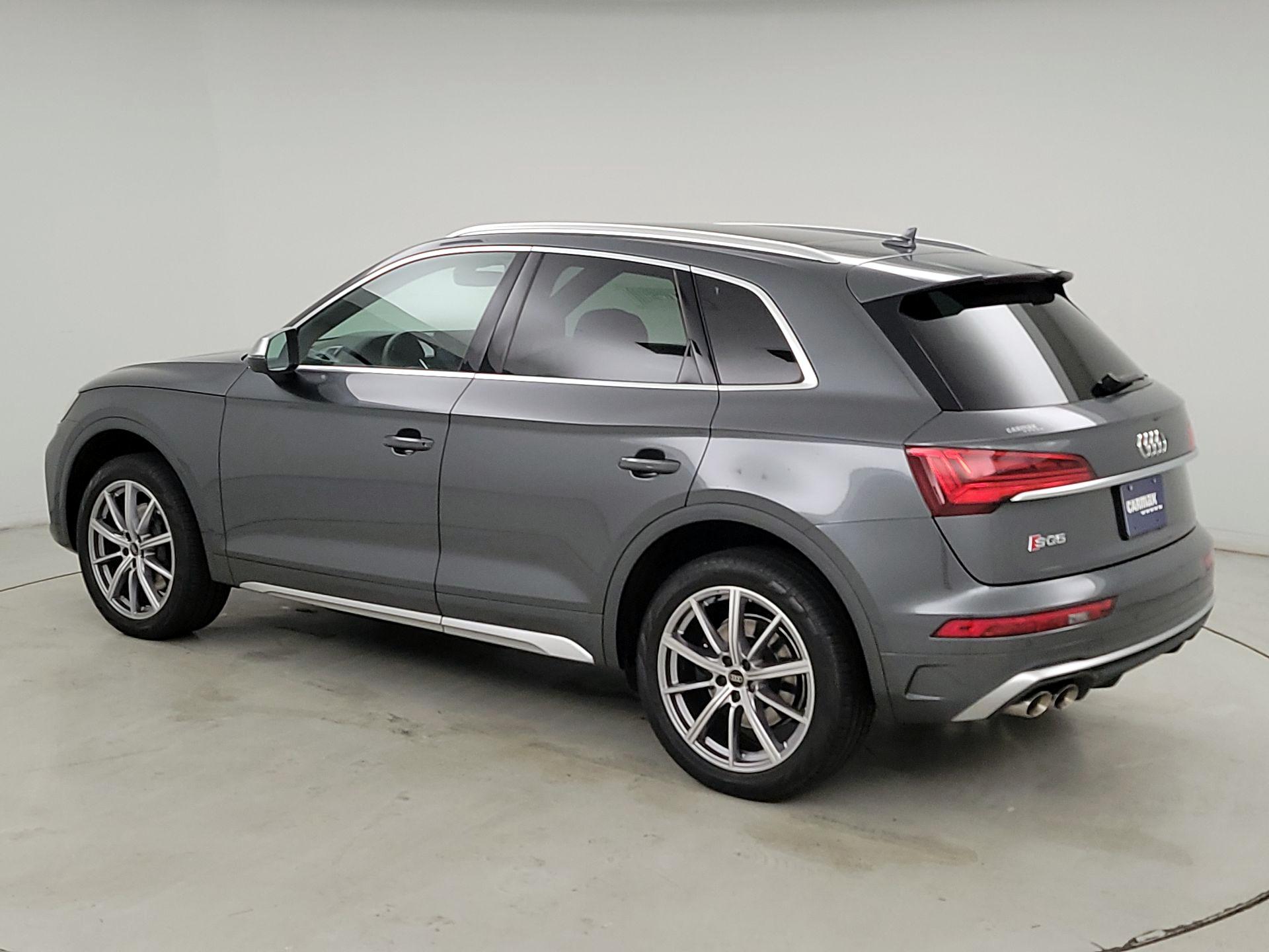 Thumbnail: 2023 Audi SQ5 - 7