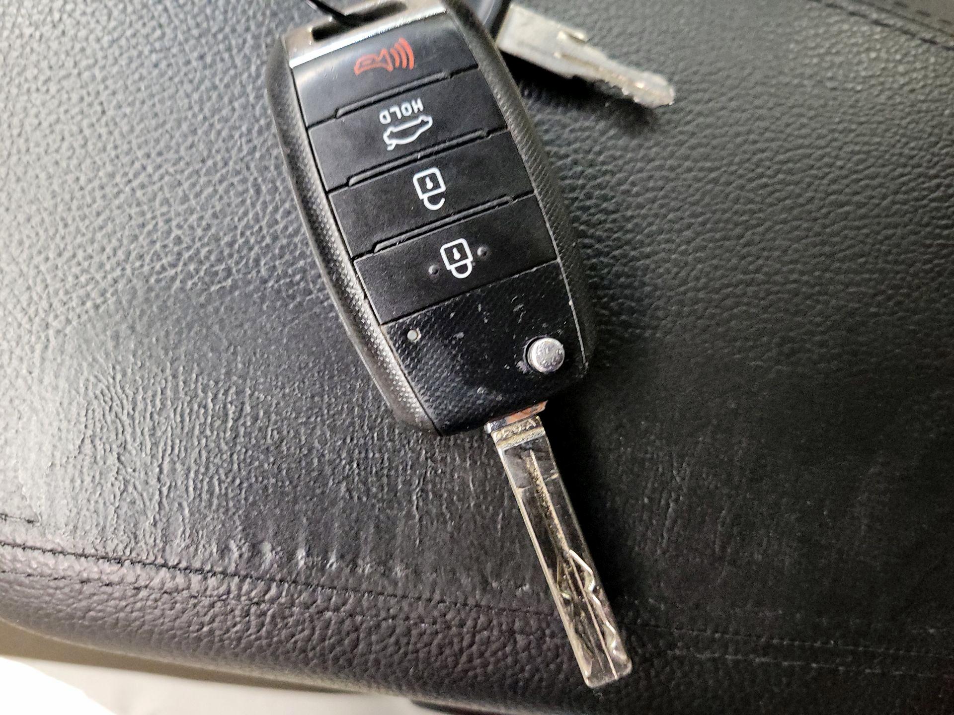 Thumbnail: 2015 Kia Optima - 19
