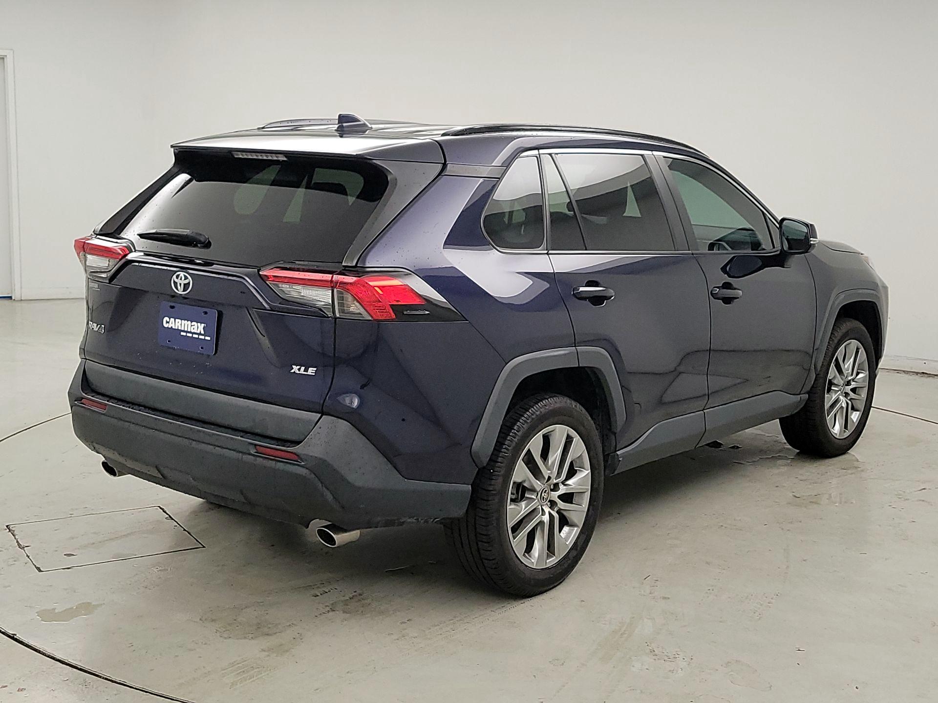 Thumbnail: 2022 Toyota RAV4 - 5
