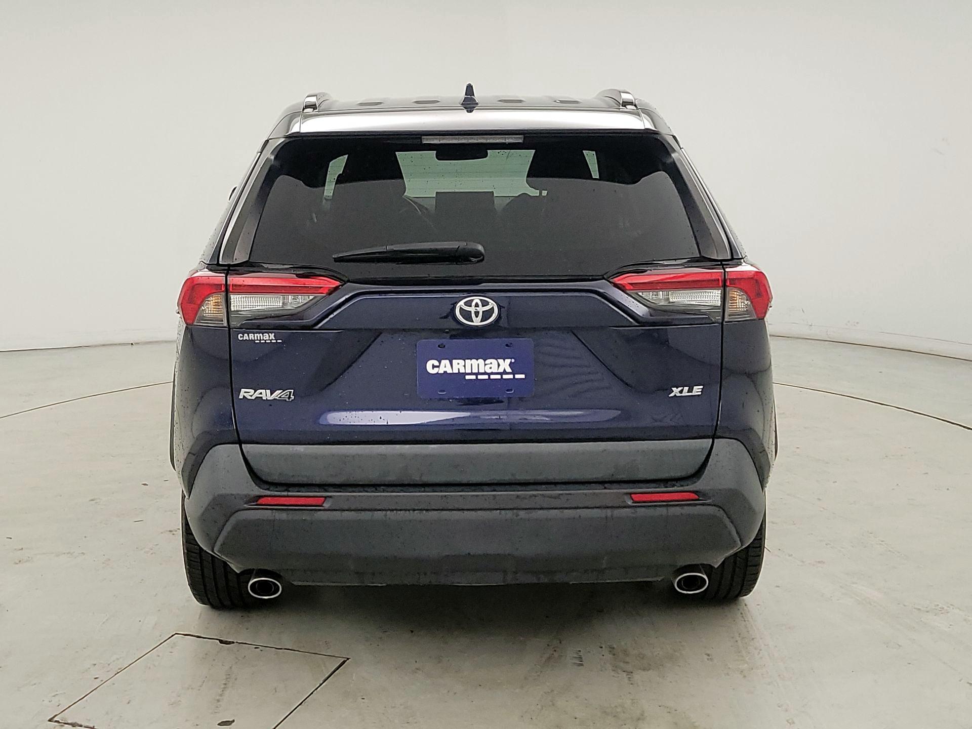 Thumbnail: 2022 Toyota RAV4 - 6