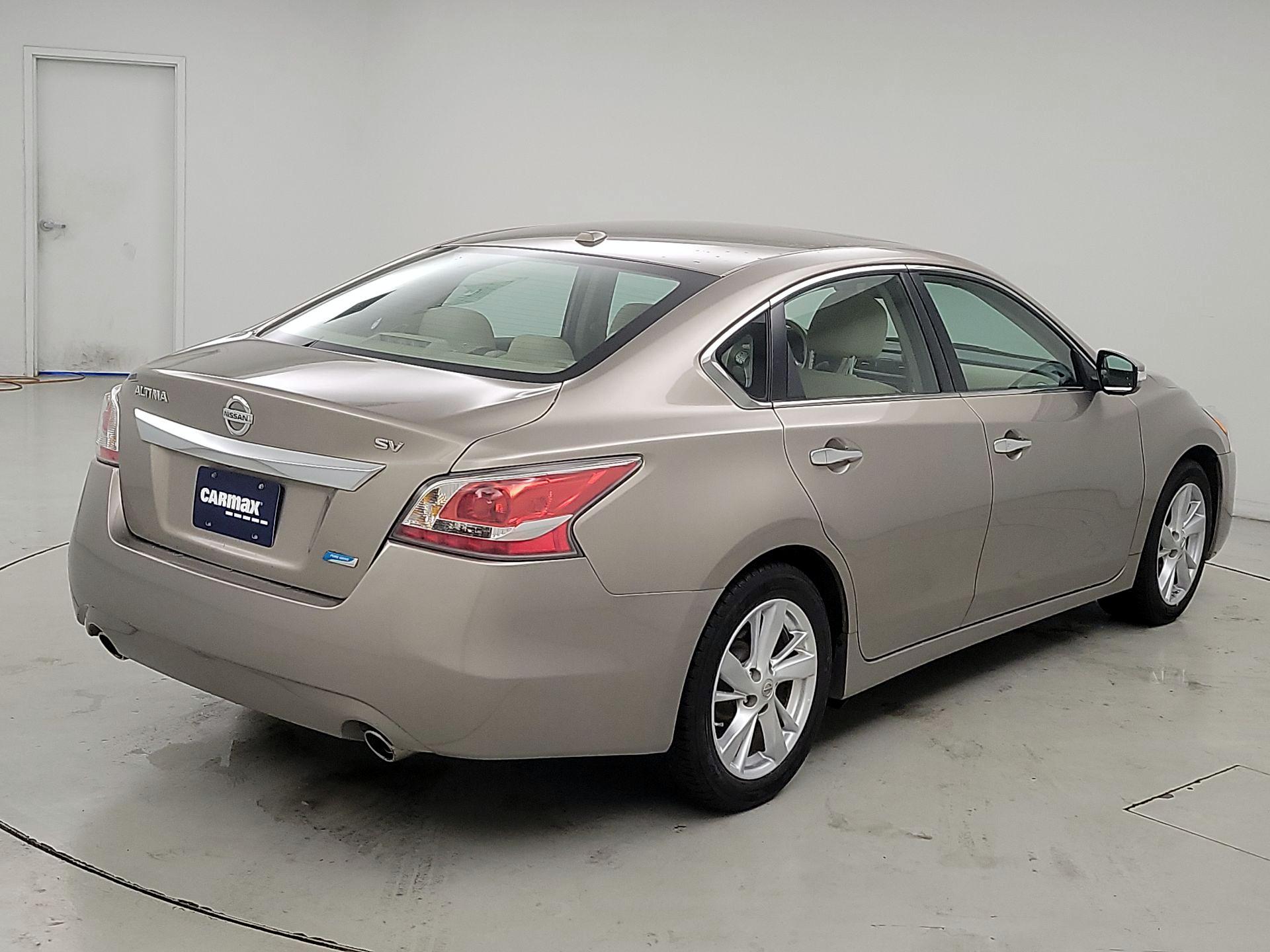 Thumbnail: 2014 Nissan Altima - 5