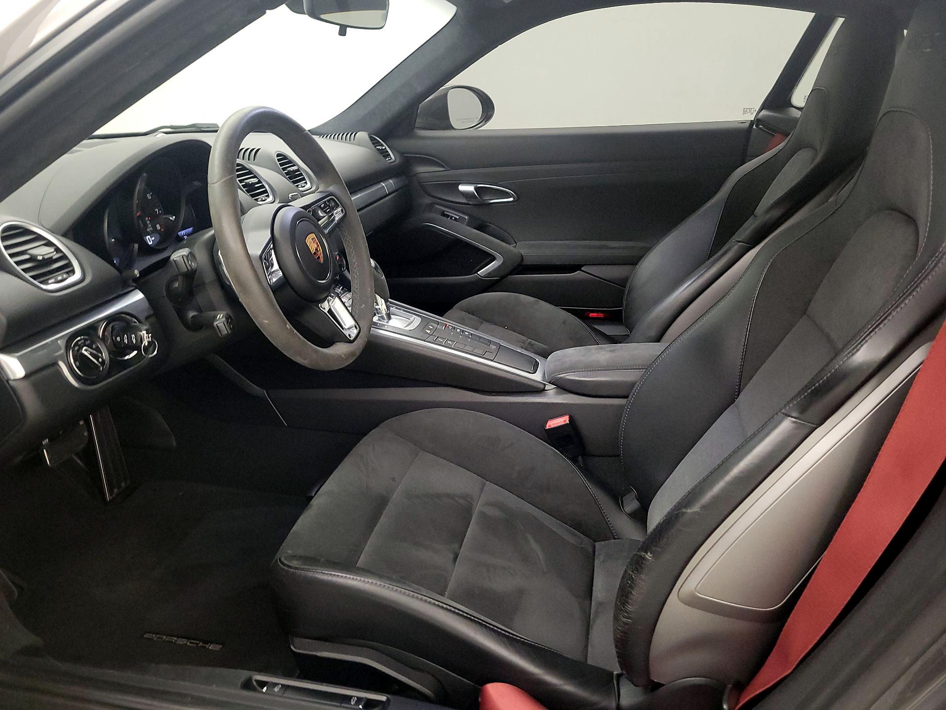 Thumbnail: 2019 Porsche 718 Cayman - 11