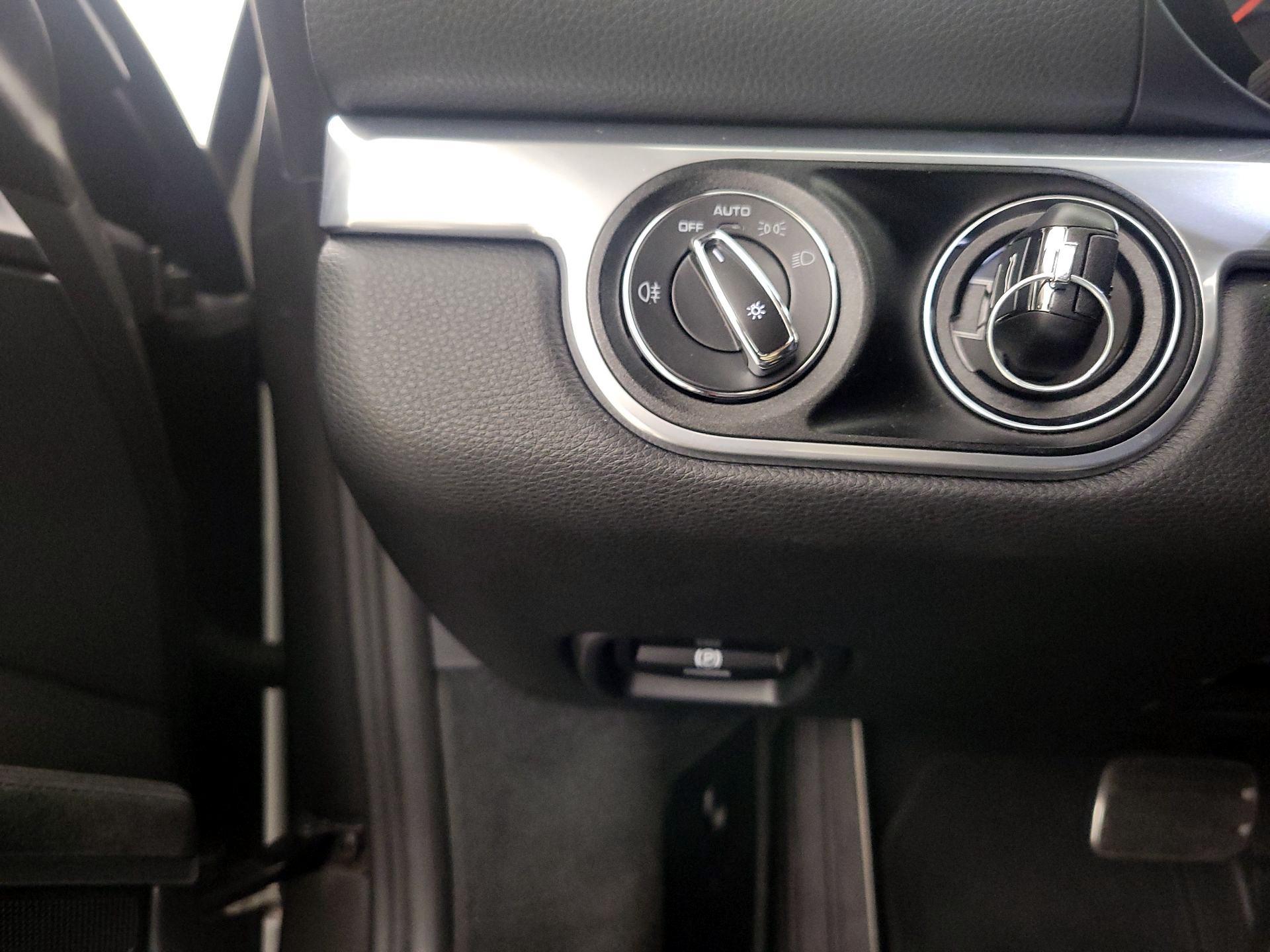 Thumbnail: 2019 Porsche 718 Cayman - 13