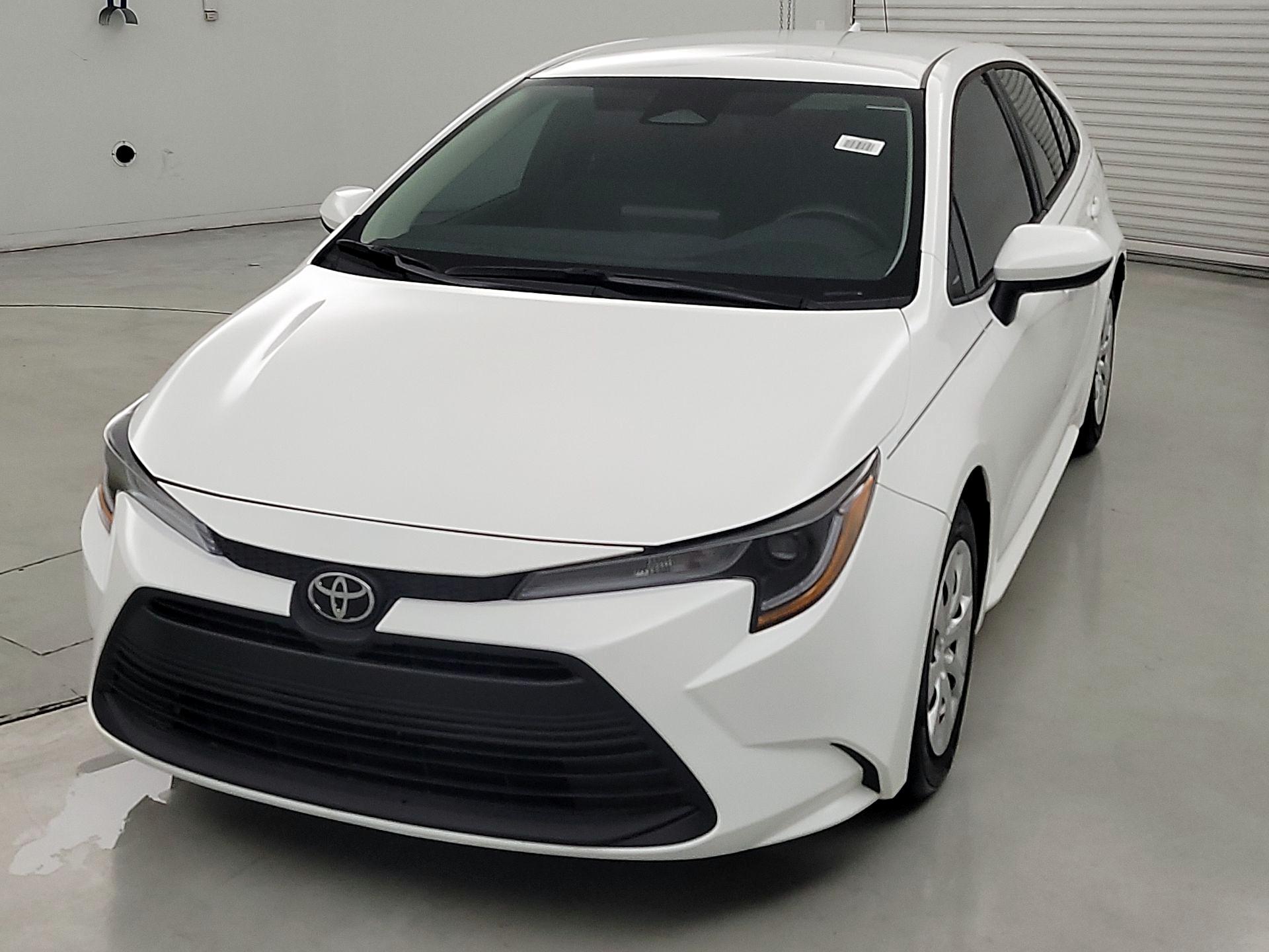 Thumbnail: 2024 Toyota Corolla - 3