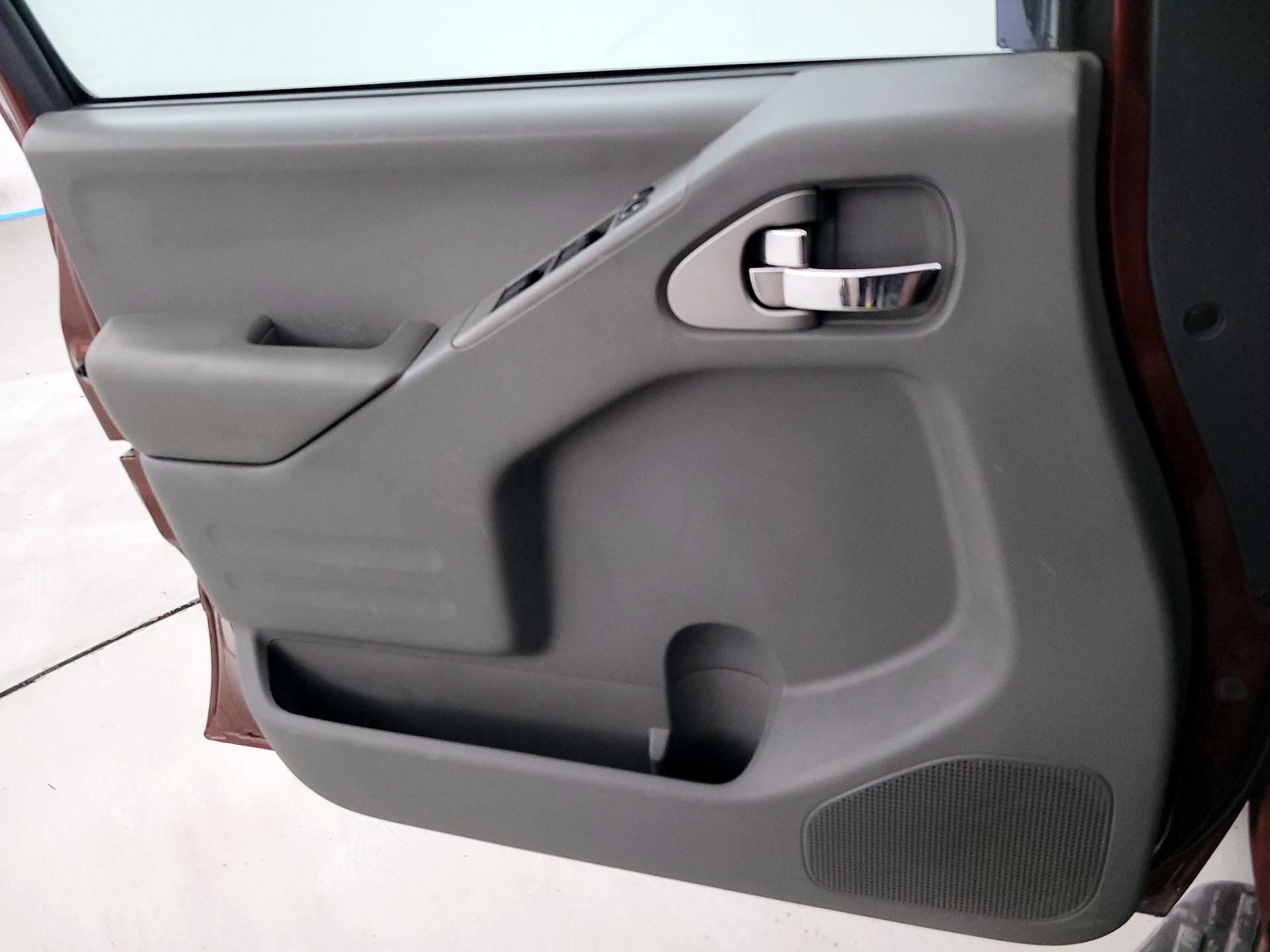 Thumbnail: 2016 Nissan Frontier - 10