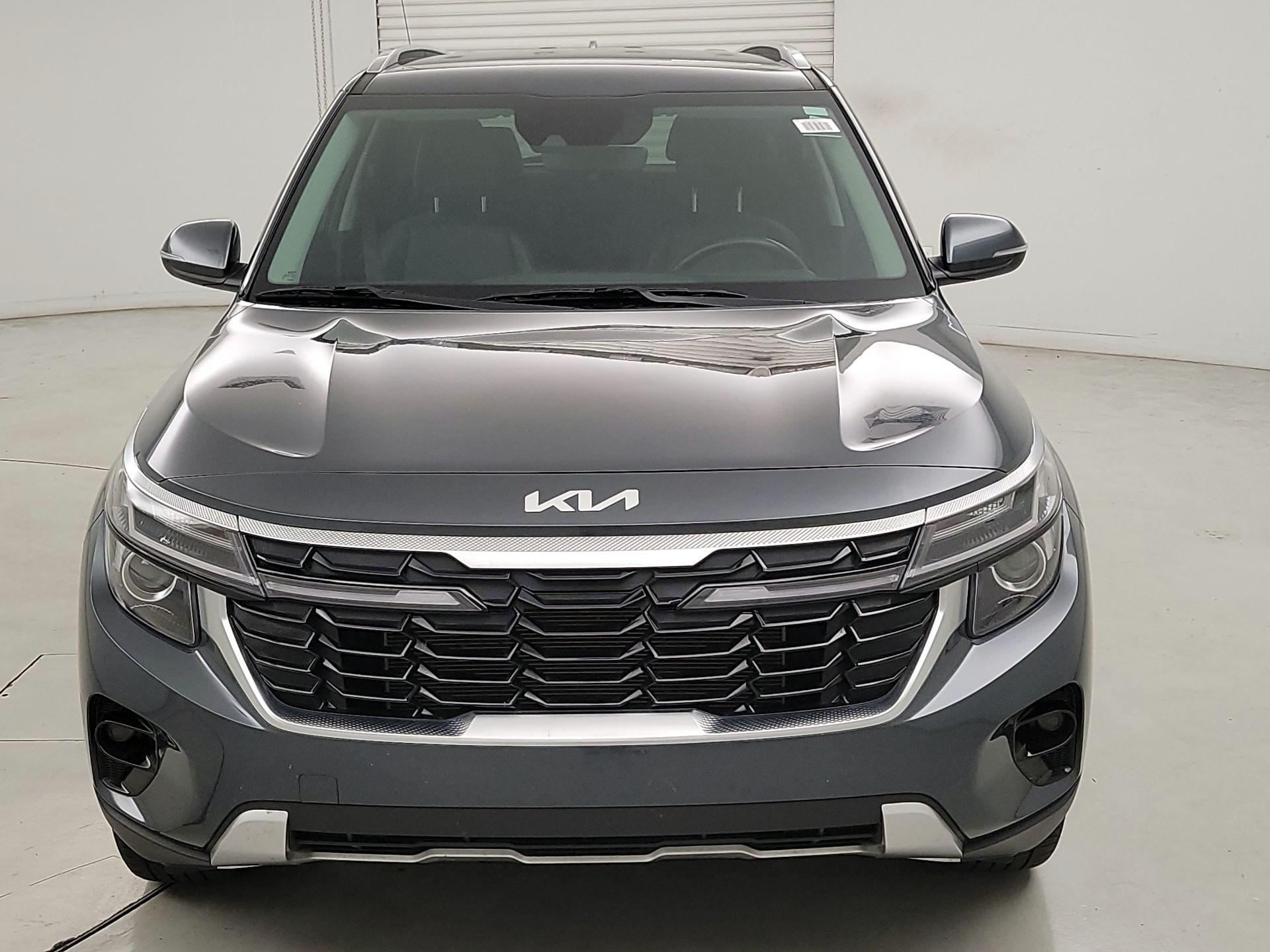 Thumbnail: 2024 Kia Seltos - 2