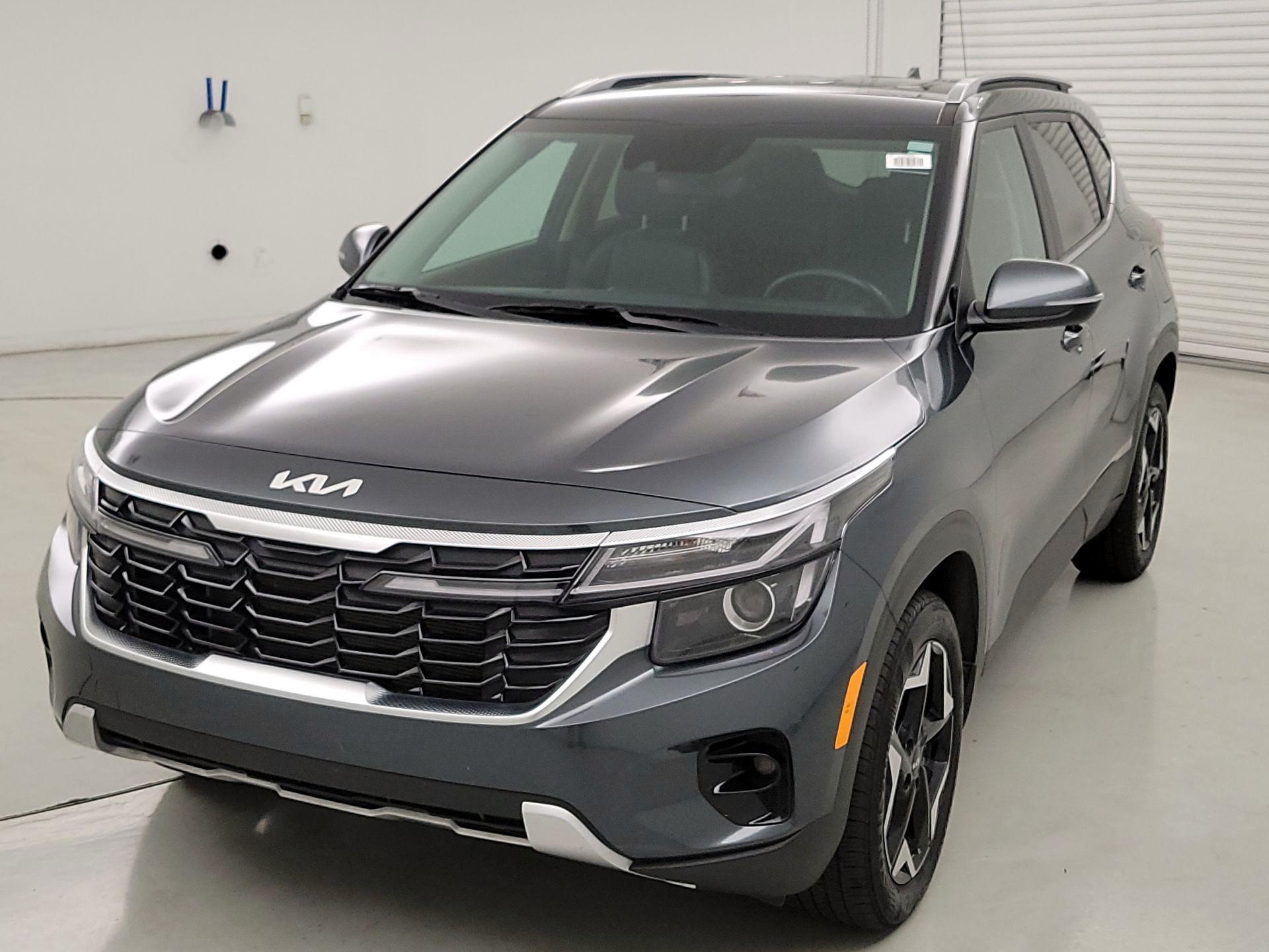 Thumbnail: 2024 Kia Seltos - 3
