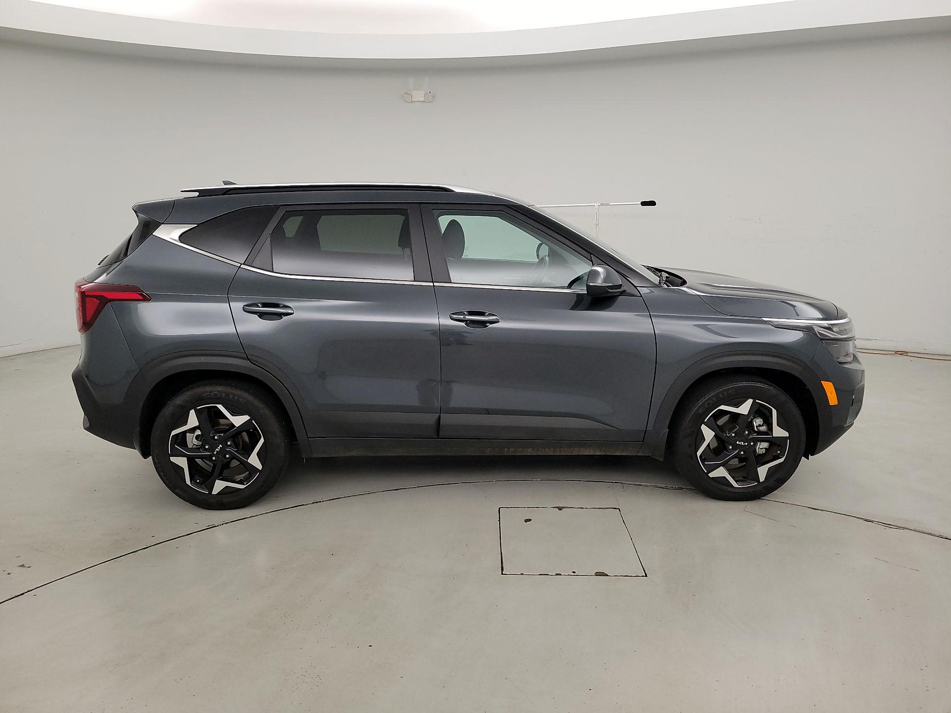 Thumbnail: 2024 Kia Seltos - 4