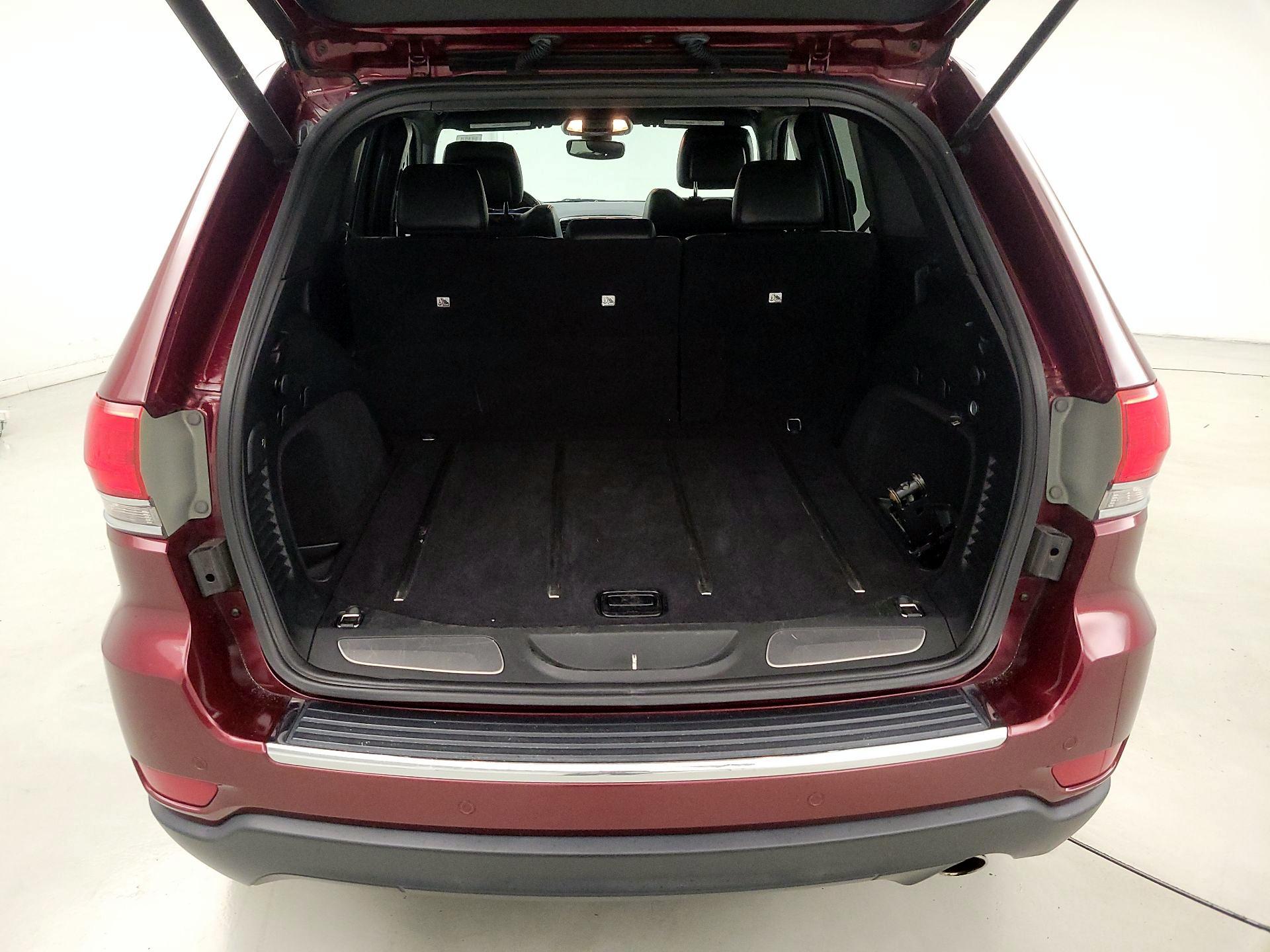 Thumbnail: 2017 Jeep Grand Cherokee - 18