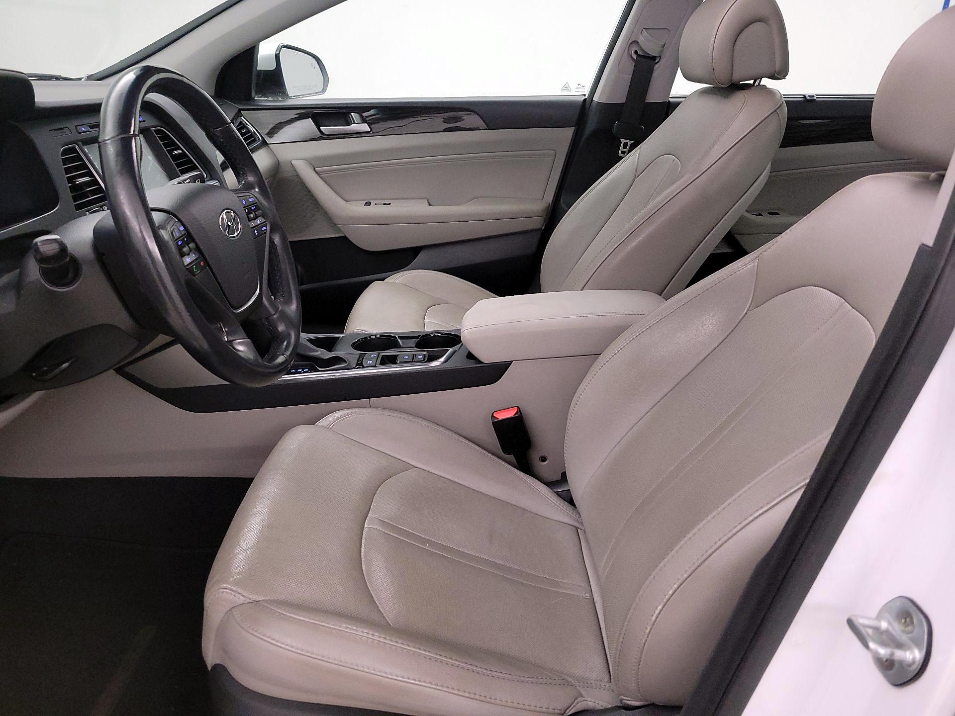 Thumbnail: 2016 Hyundai Sonata - 9